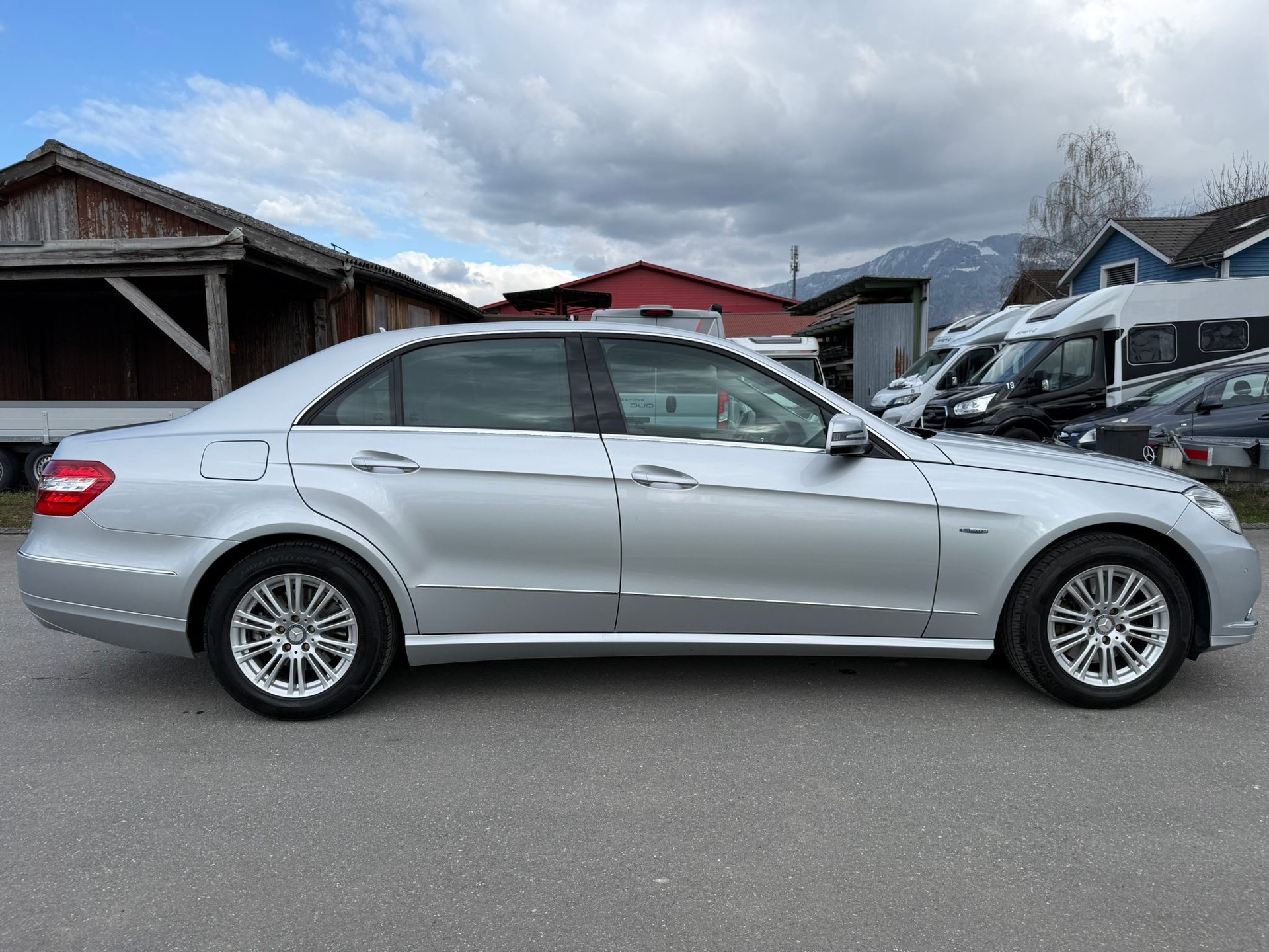 MERCEDES-BENZ E 350 CGI BlueEfficiency Elégance 7G-Tronic-image-7