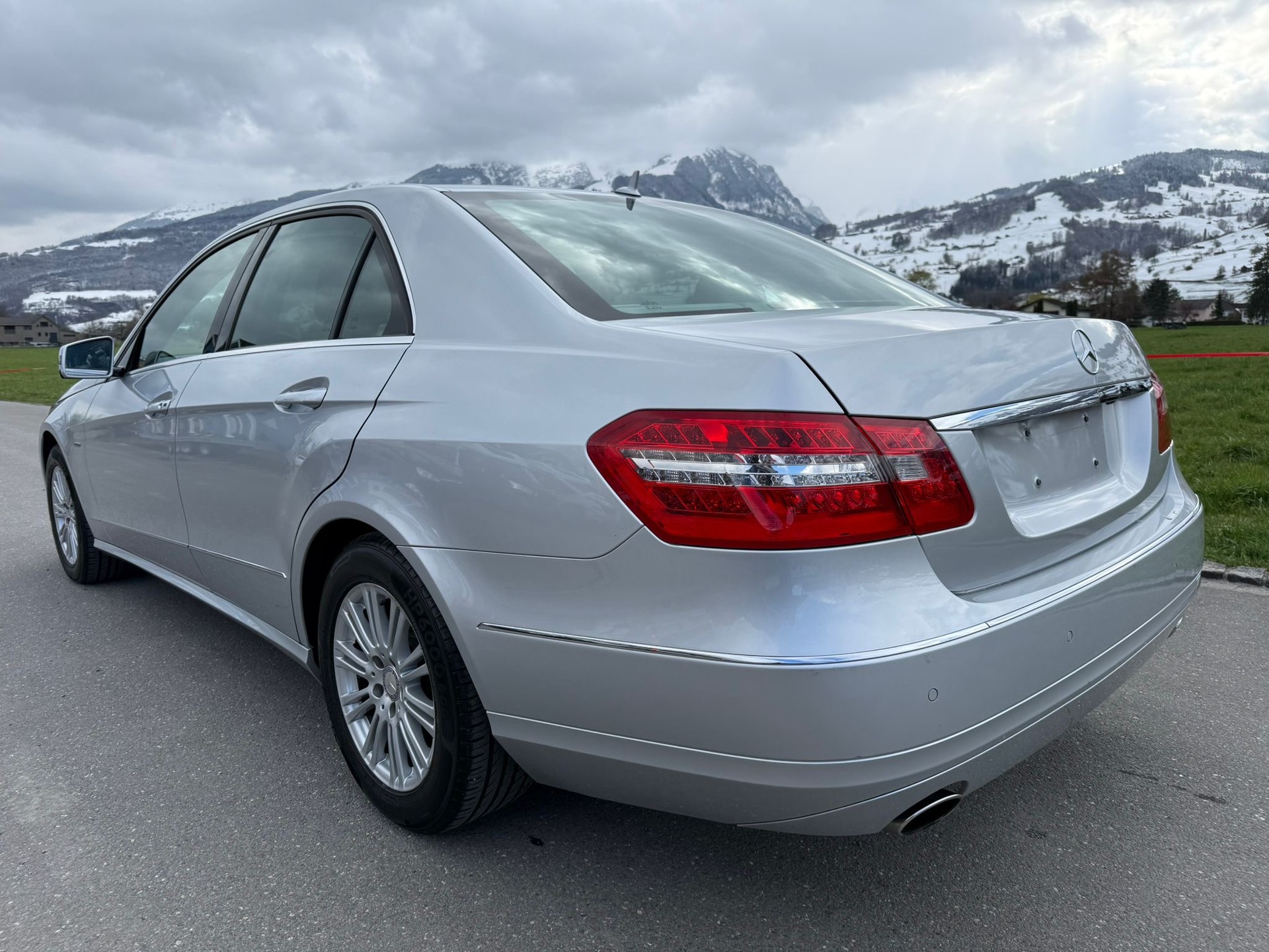 MERCEDES-BENZ E 350 CGI BlueEfficiency Elégance 7G-Tronic-image-3