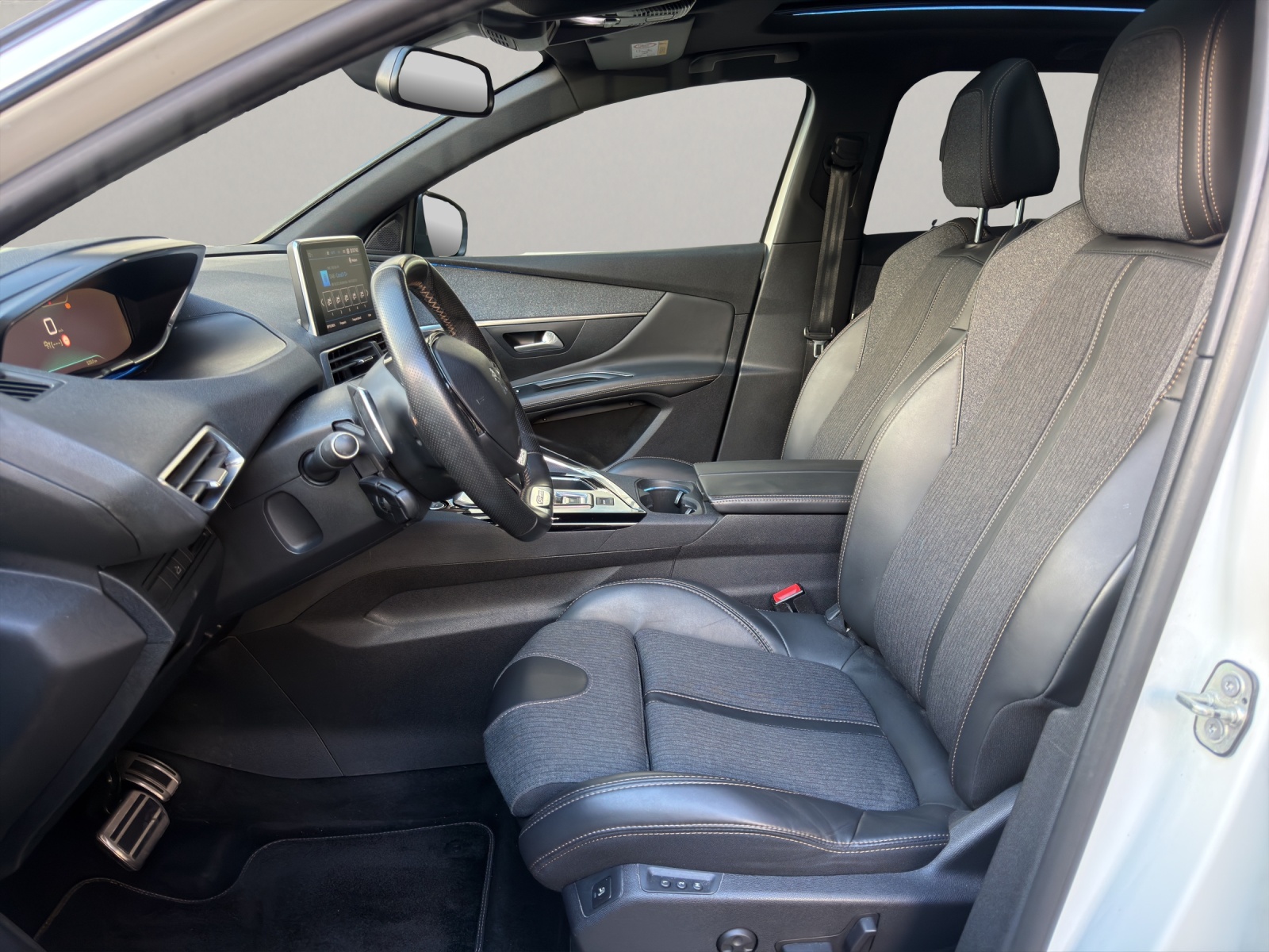 PEUGEOT 3008 1.6 THP Allure-image-7