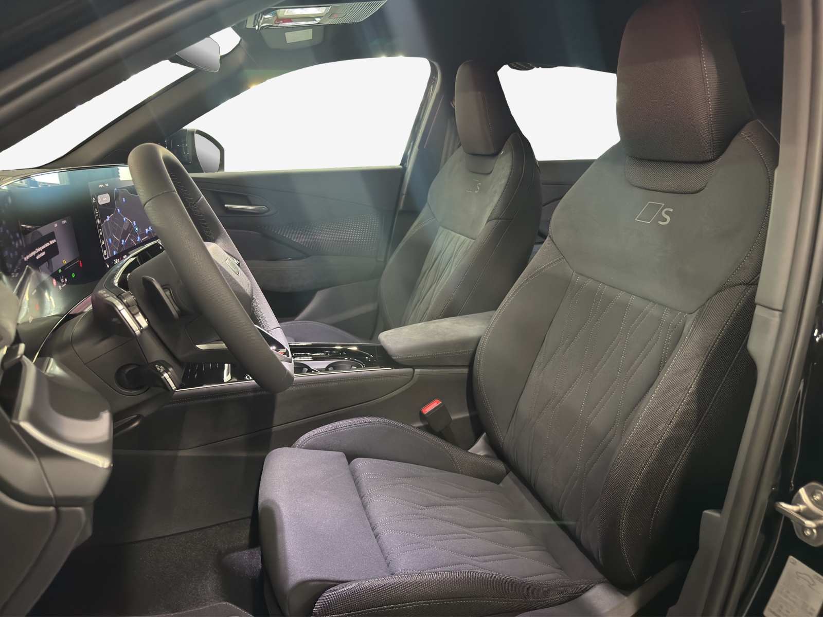 AUDI Q3 SUV TFSI quattro 195 kW S tronic-image-14