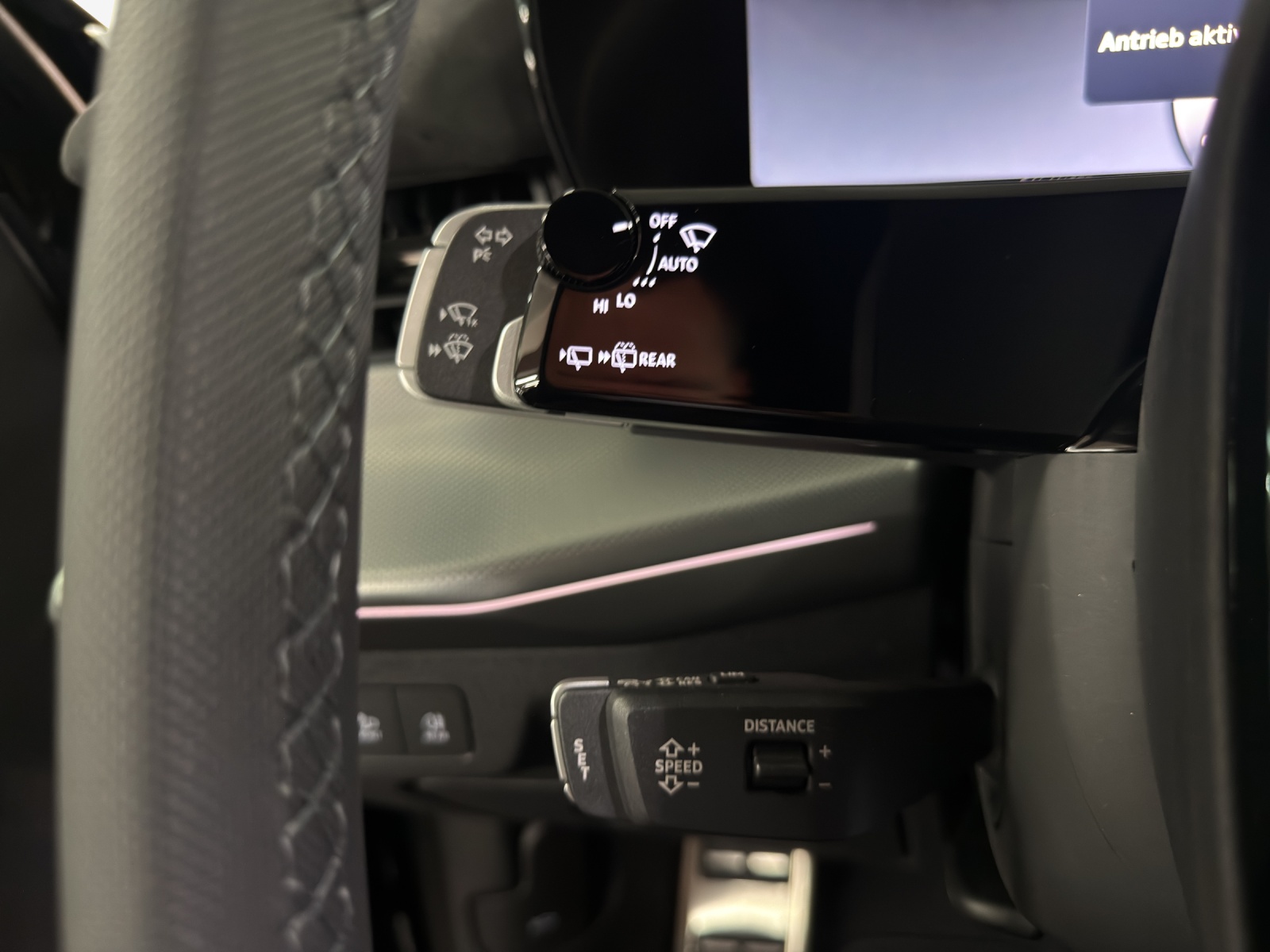 AUDI Q3 SUV TFSI quattro 195 kW S tronic-image-15