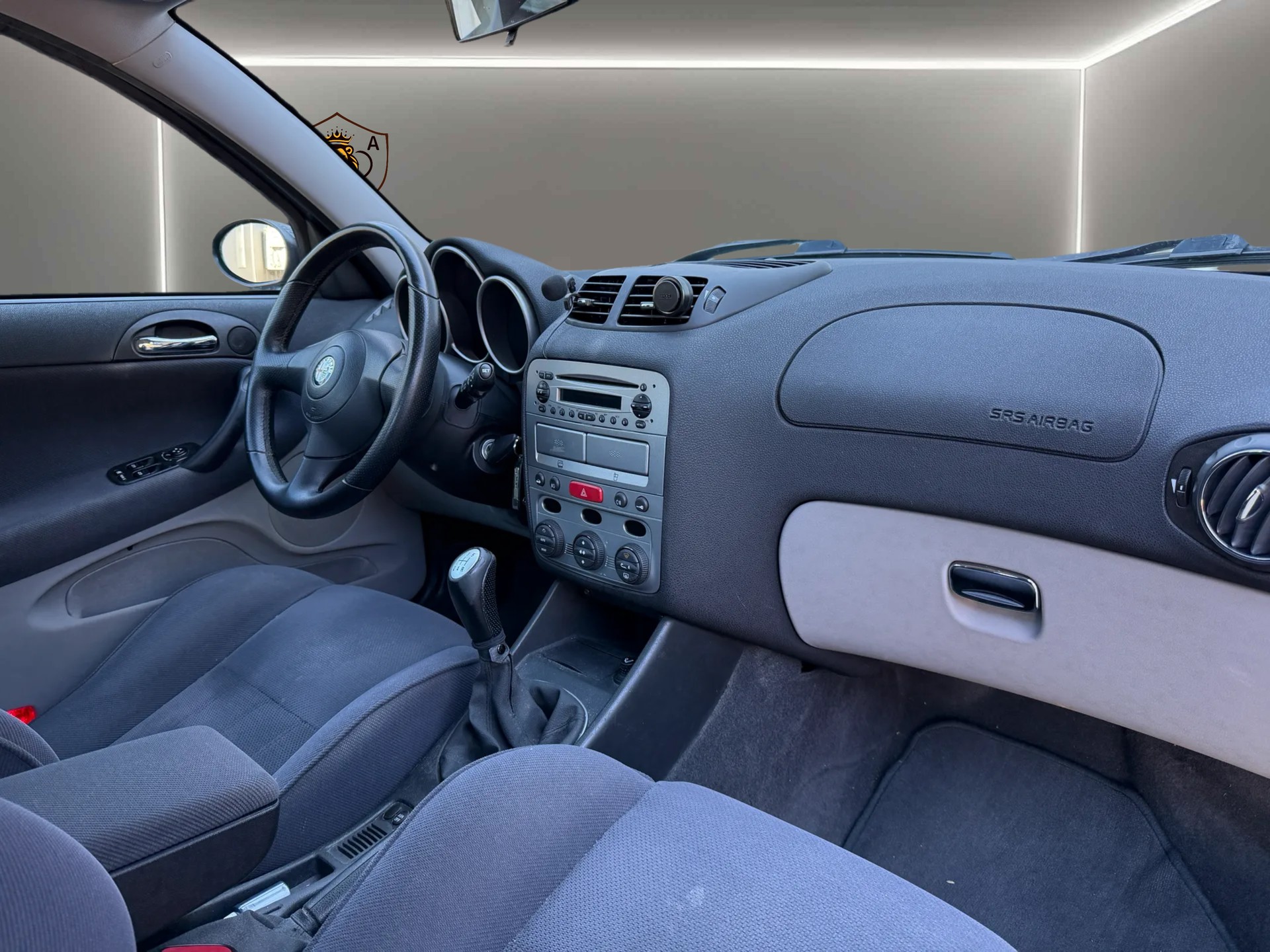 ALFA ROMEO 147 1.6 TS 16V Progression-image-9