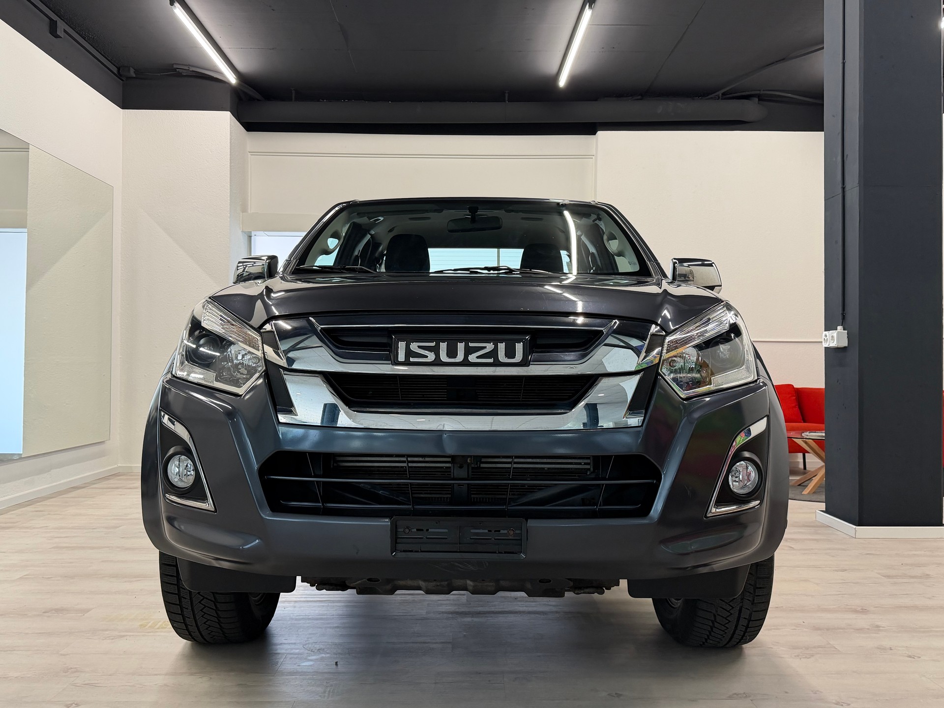 ISUZU D-MAX 1.9 SpaceCab Solar Plus 4x4 A-image-5
