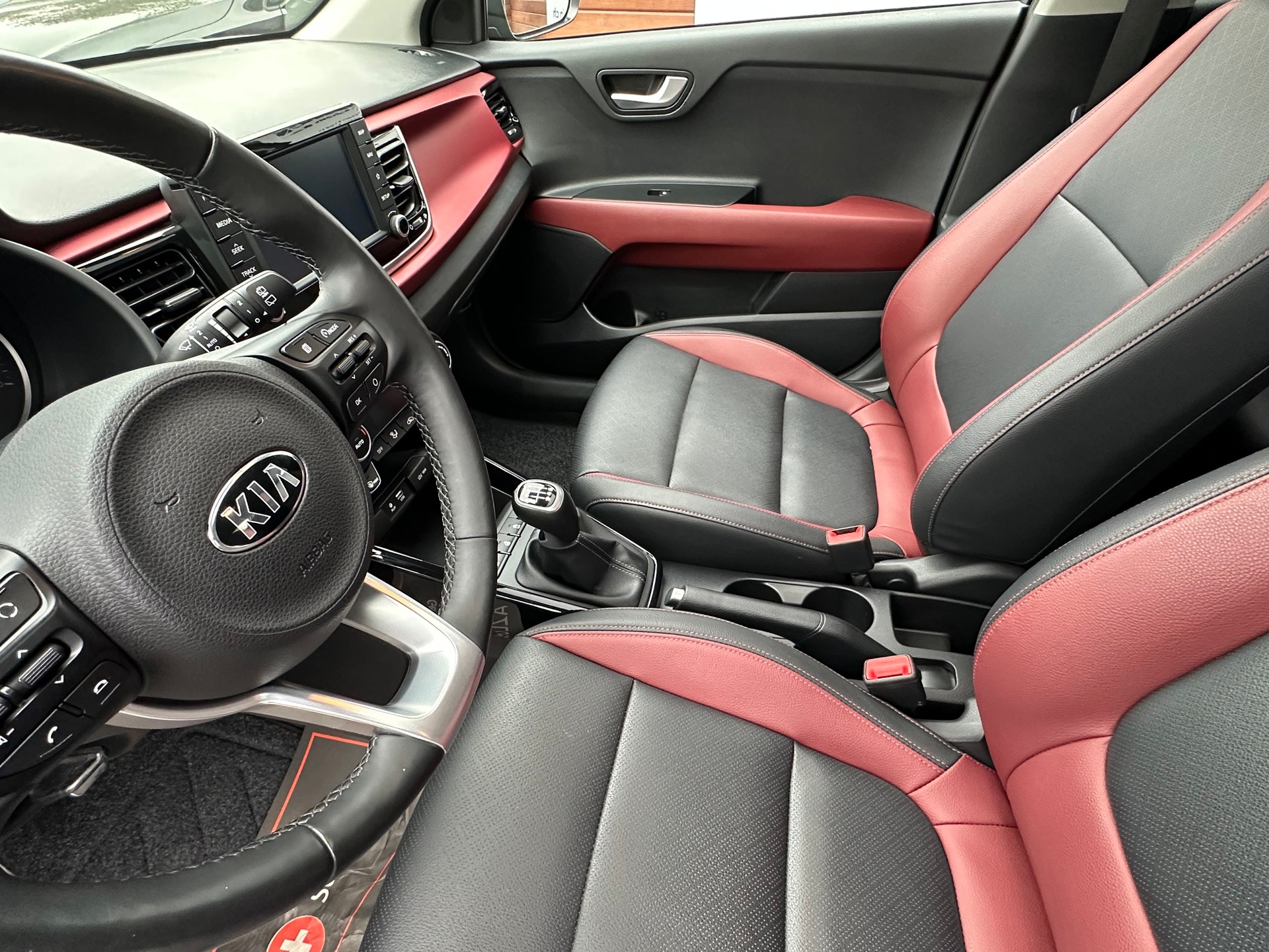 KIA Rio 1.0 T-GDi GT Line-image-15
