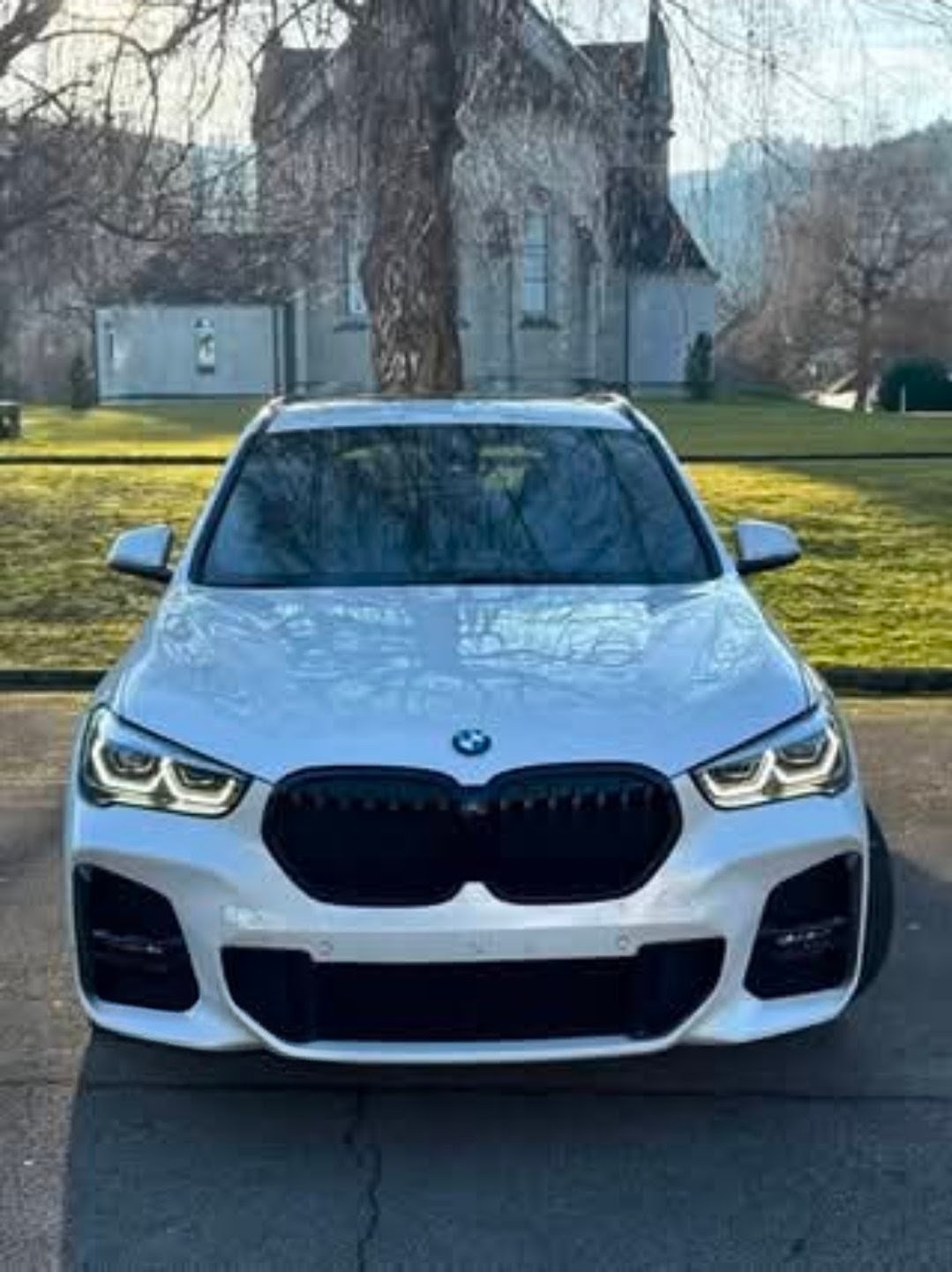 BMW xDrive 18d M Sport-image-1