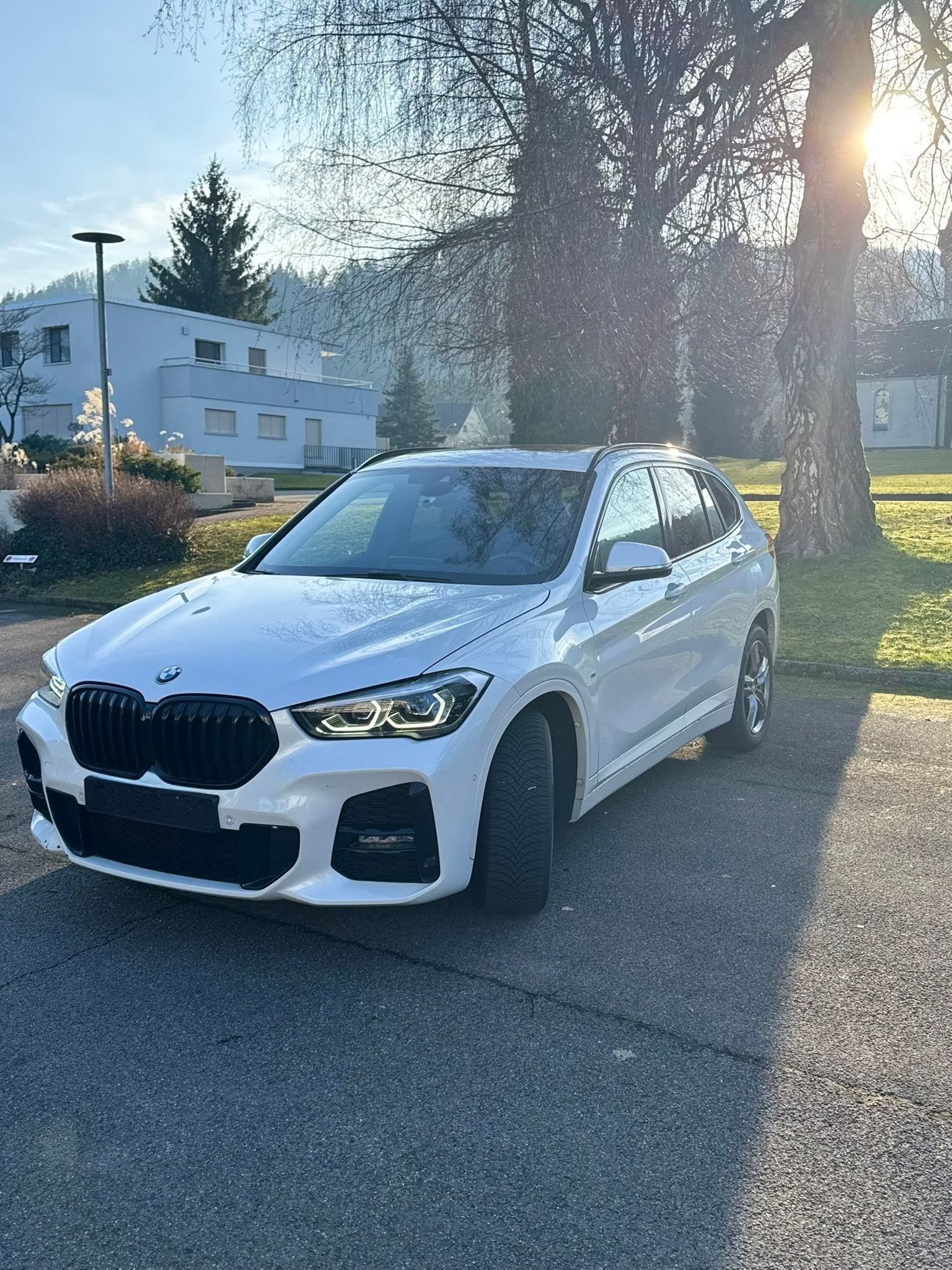 BMW xDrive 18d M Sport-image-0