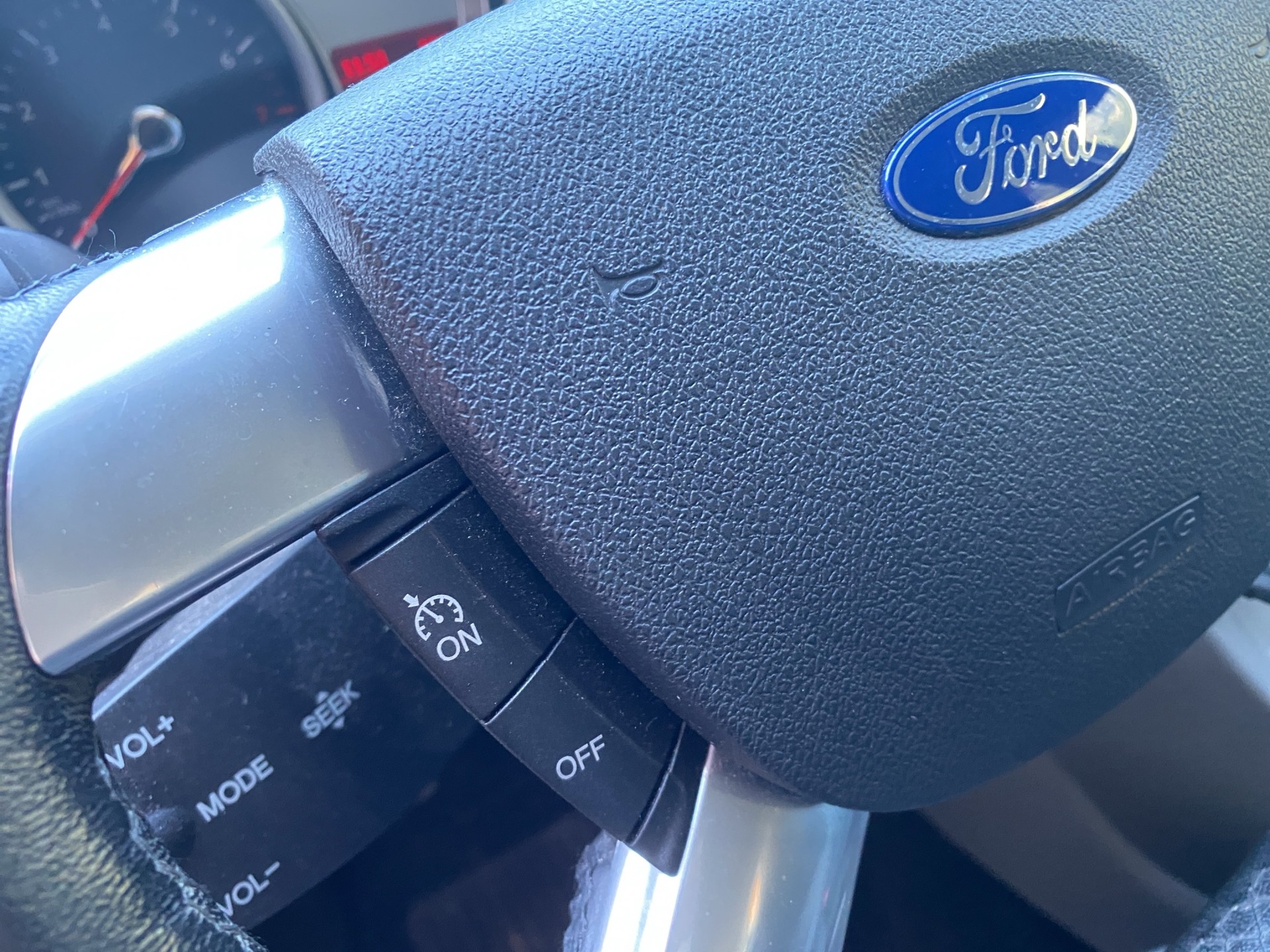 FORD Focus 1.6i VCT Carving-image-7