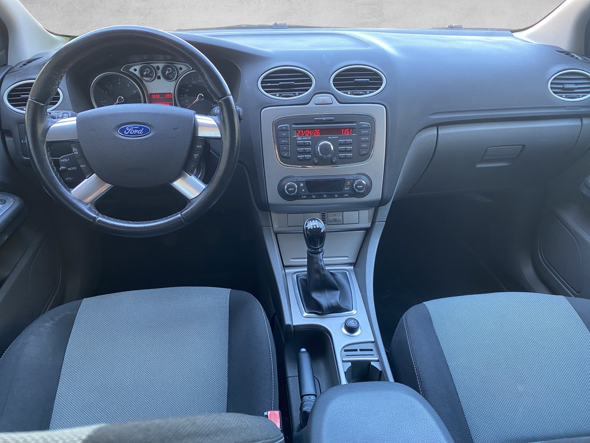 FORD Focus 1.6i VCT Carving-image-6