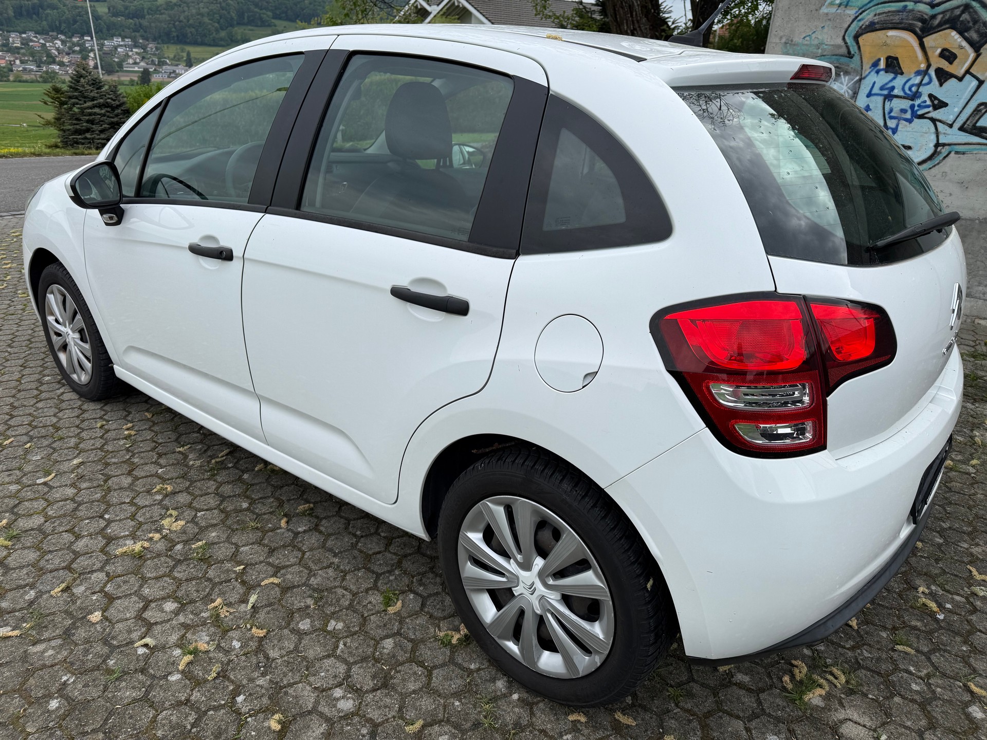 CITROEN C3 1.4i Attraction-image-3