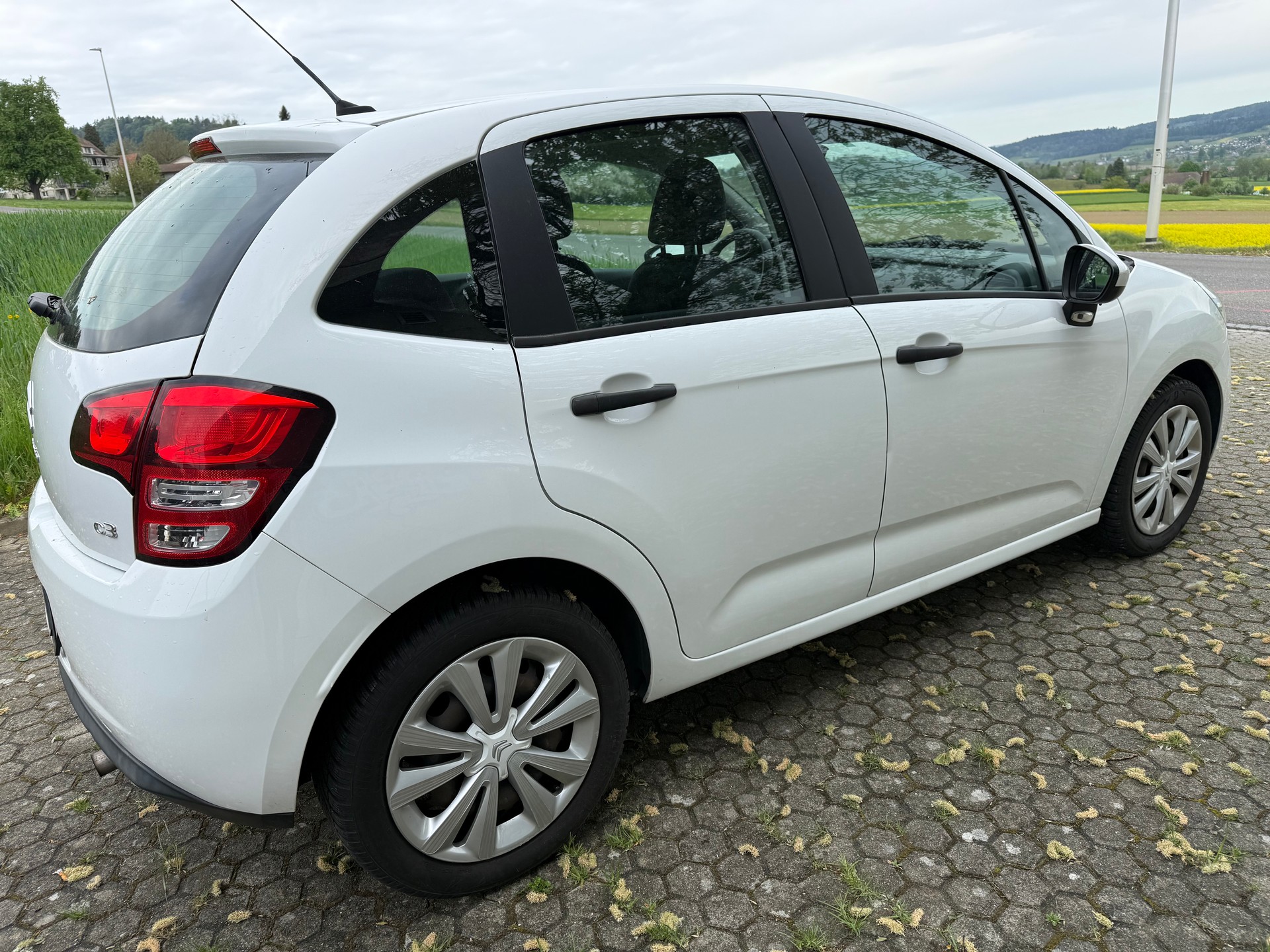 CITROEN C3 1.4i Attraction-image-5