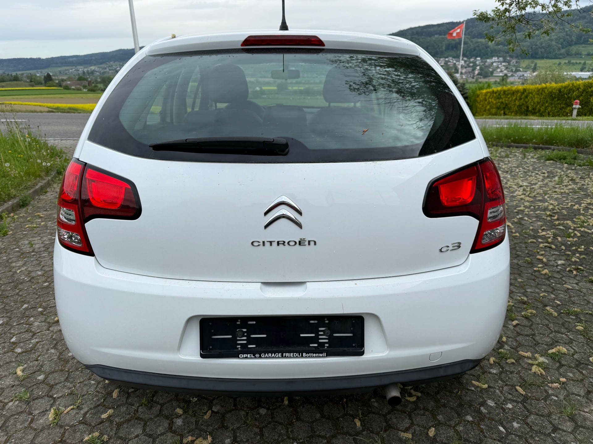 CITROEN C3 1.4i Attraction-image-4