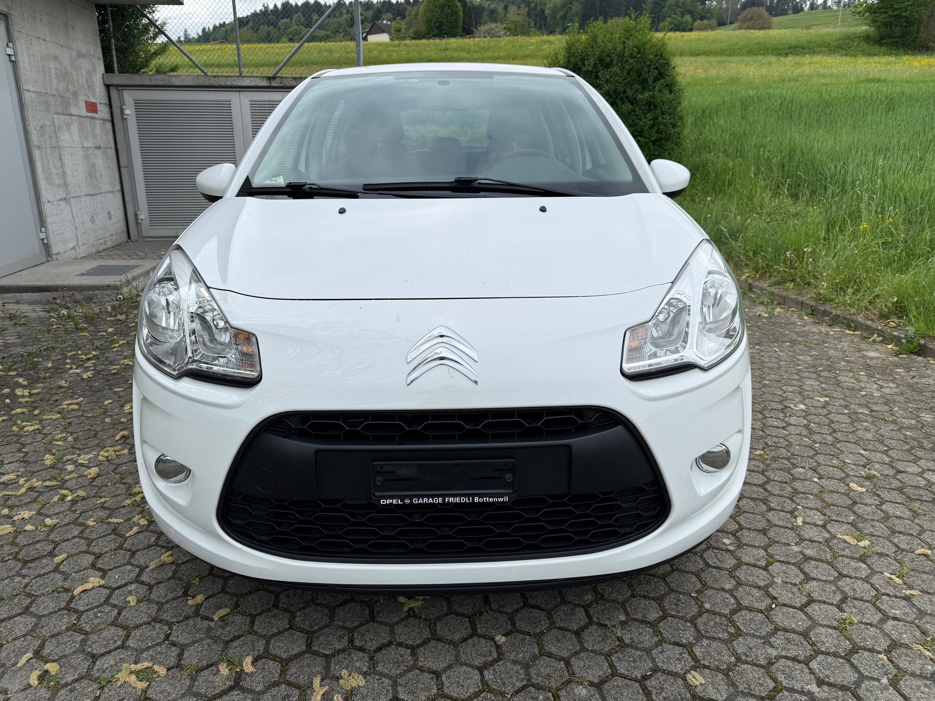 CITROEN C3 1.4i Attraction-image-1