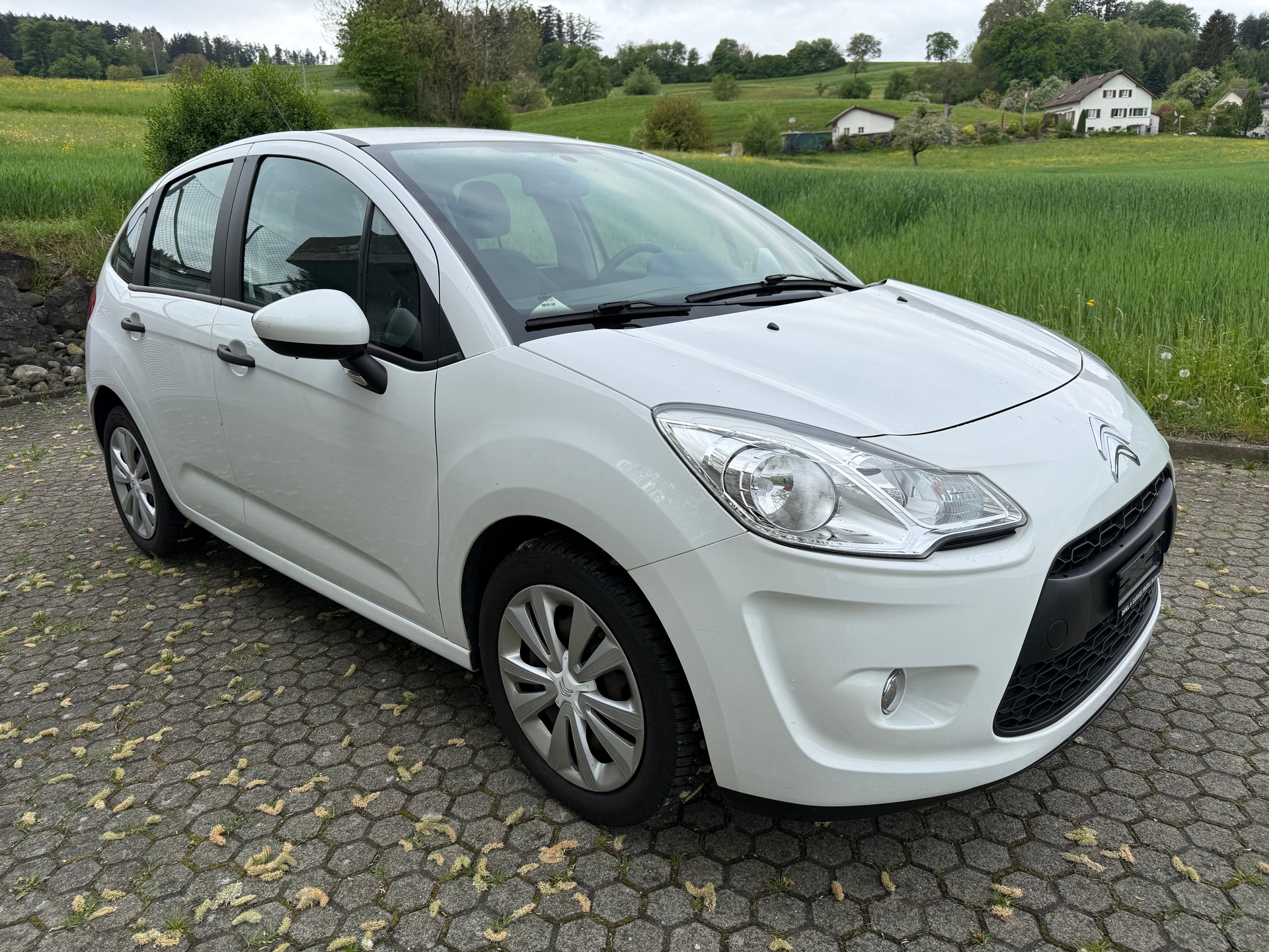 CITROEN C3 1.4i Attraction-image-0