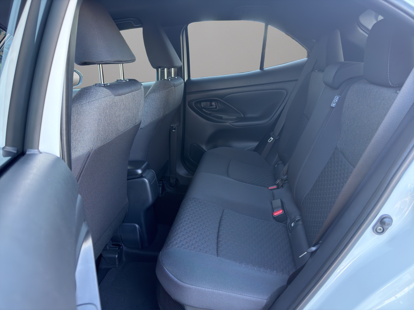 TOYOTA Yaris Cross 1.5 Active Drive e-CVT-image-12