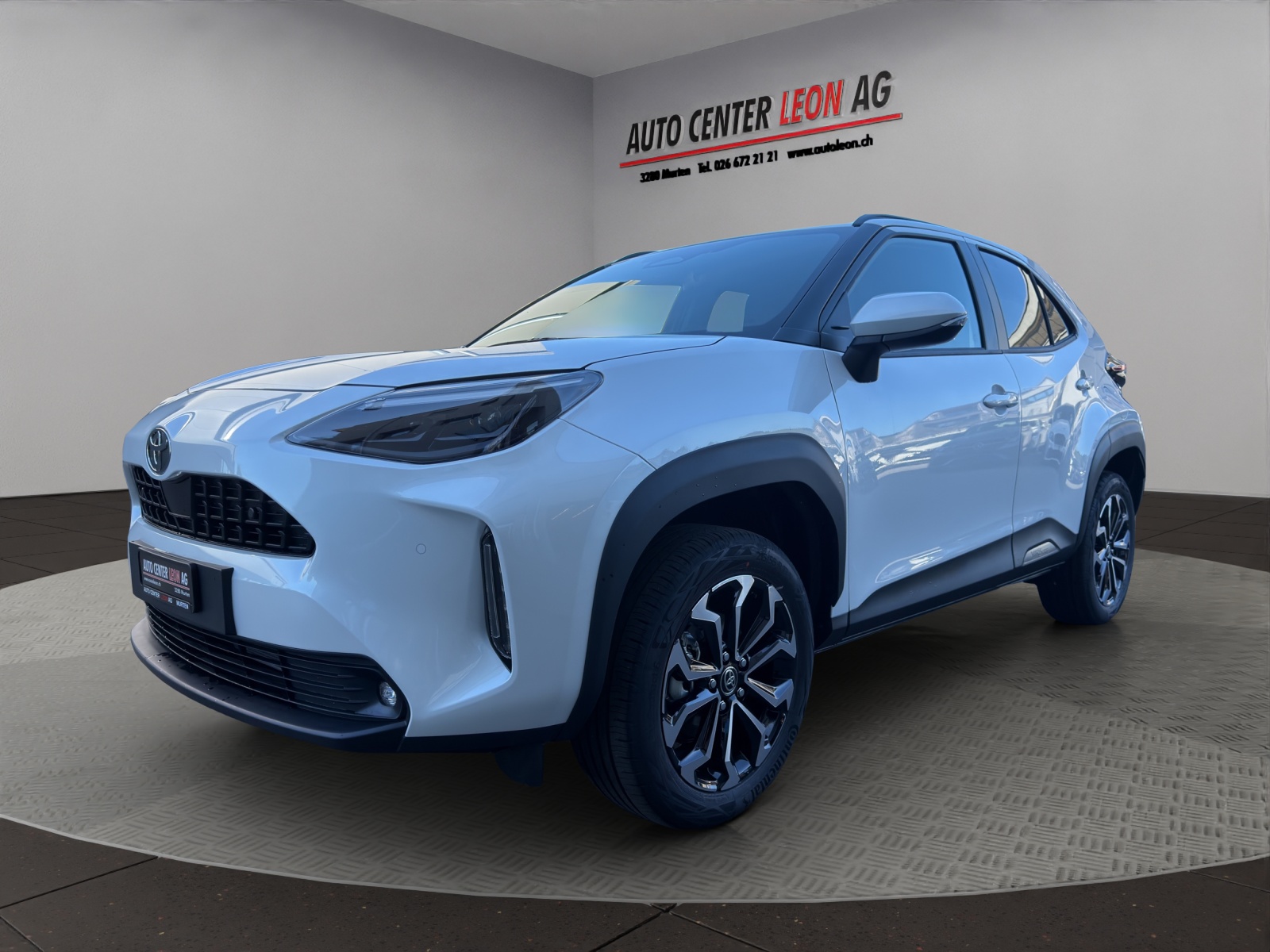 TOYOTA Yaris Cross 1.5 Active Drive e-CVT-image-1