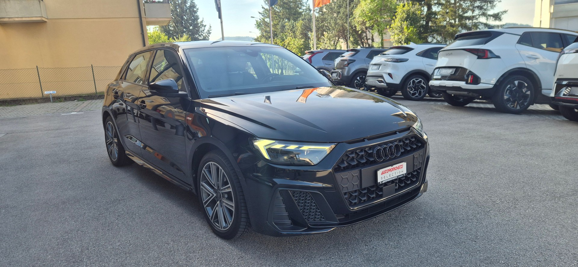 AUDI A1 Sportback 30 TFSI Attraction S-tronic-image-3