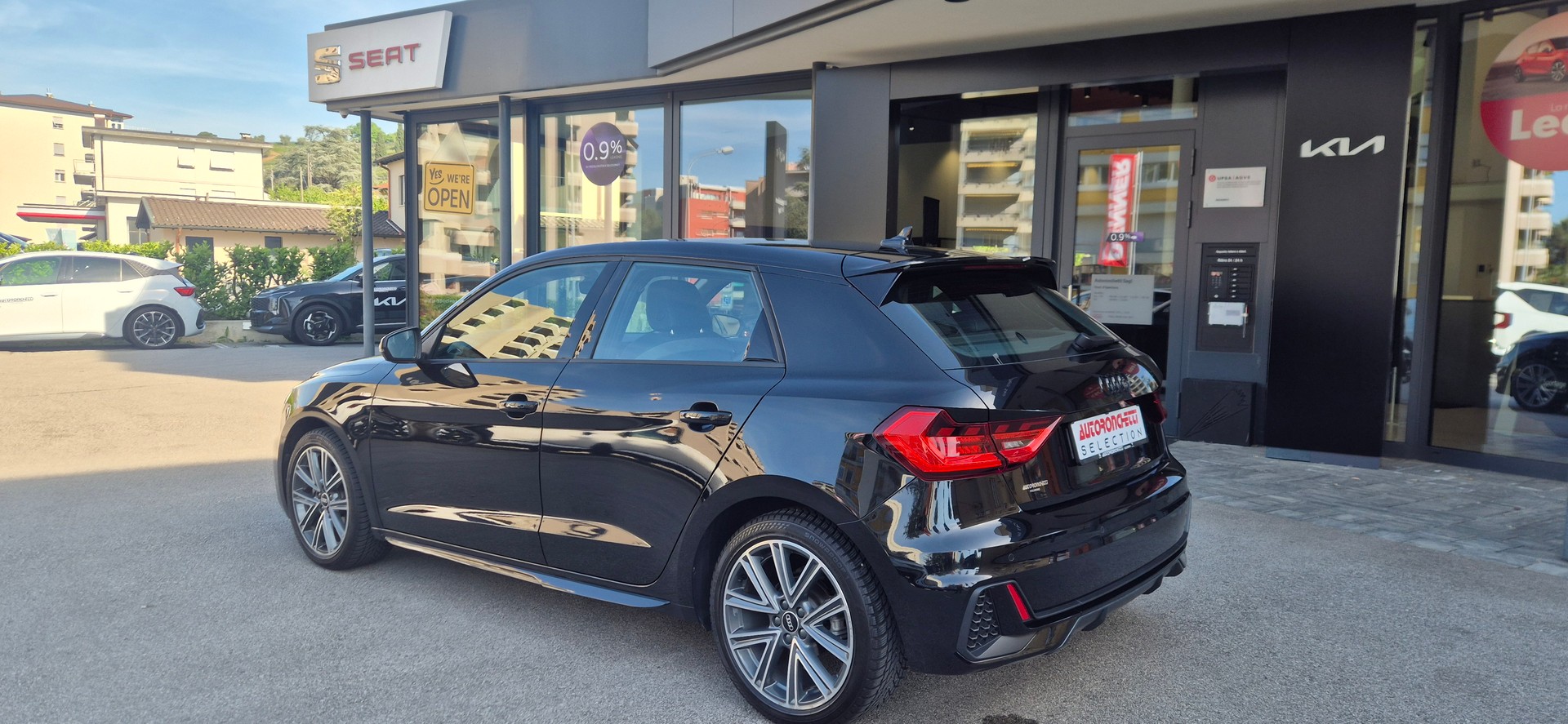 AUDI A1 Sportback 30 TFSI Attraction S-tronic-image-6