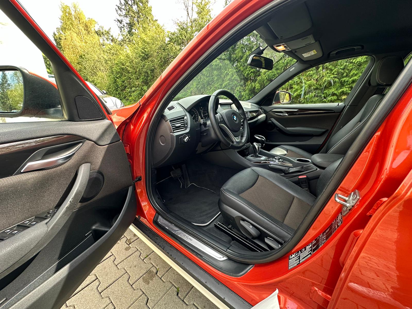 BMW X1 xDrive 20i xLine Steptronic-image-8