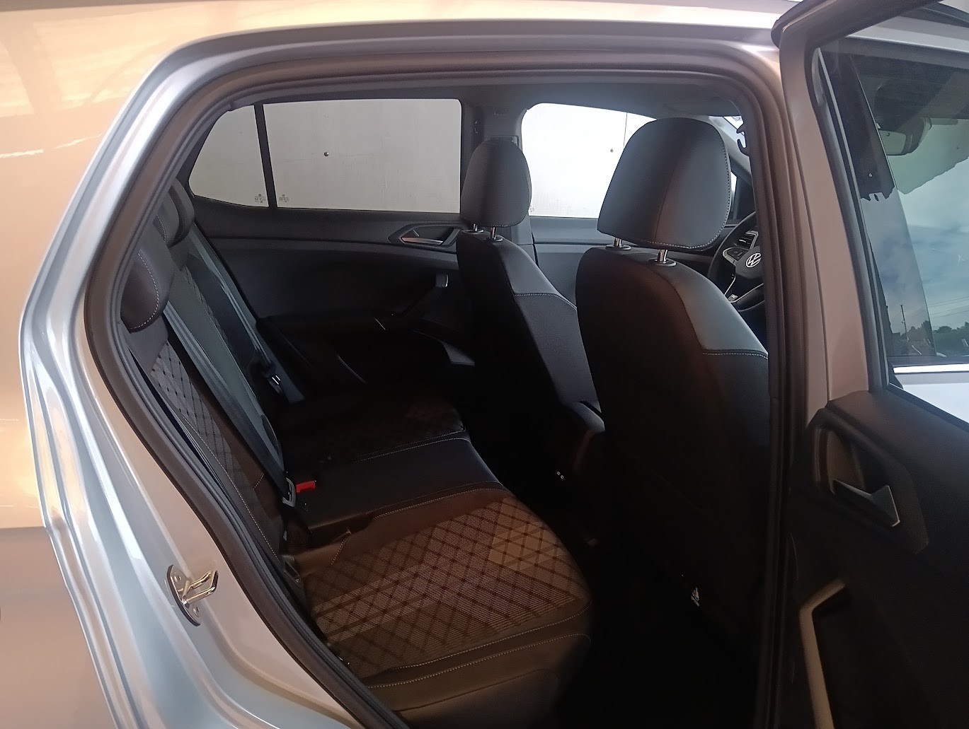 VW T-Cross 1.5 TSI EVO ACT R-Line DSG-image-8
