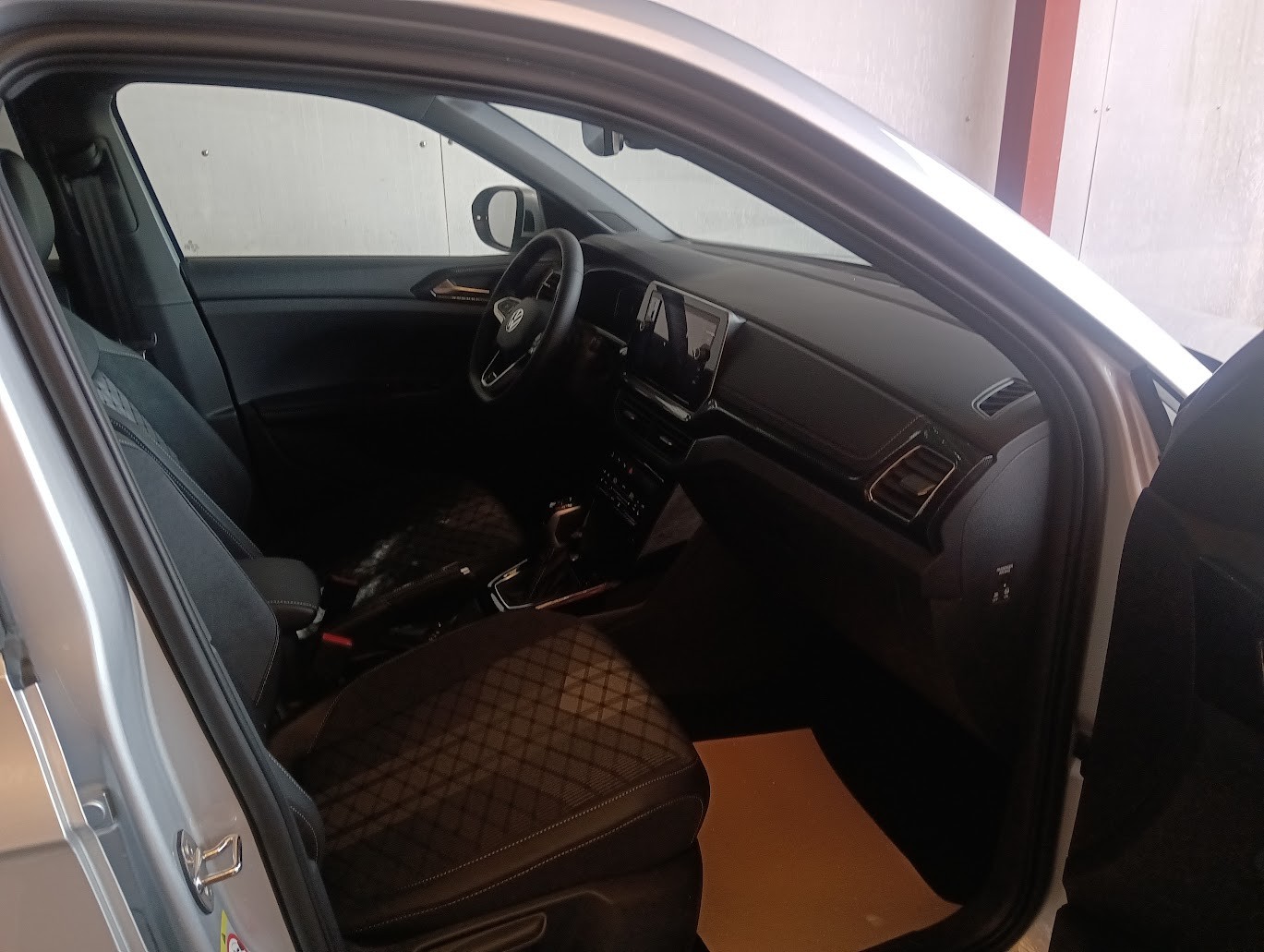 VW T-Cross 1.5 TSI EVO ACT R-Line DSG-image-9