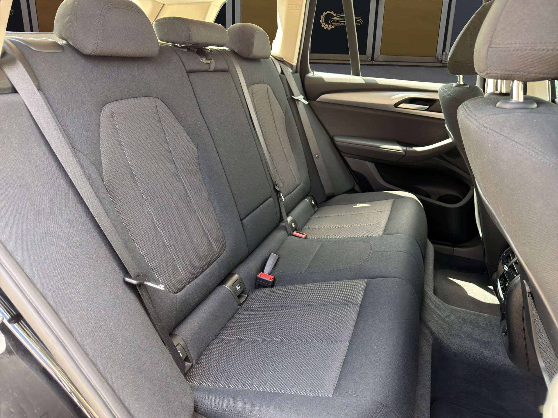 BMW X3 20d xDrive-image-12