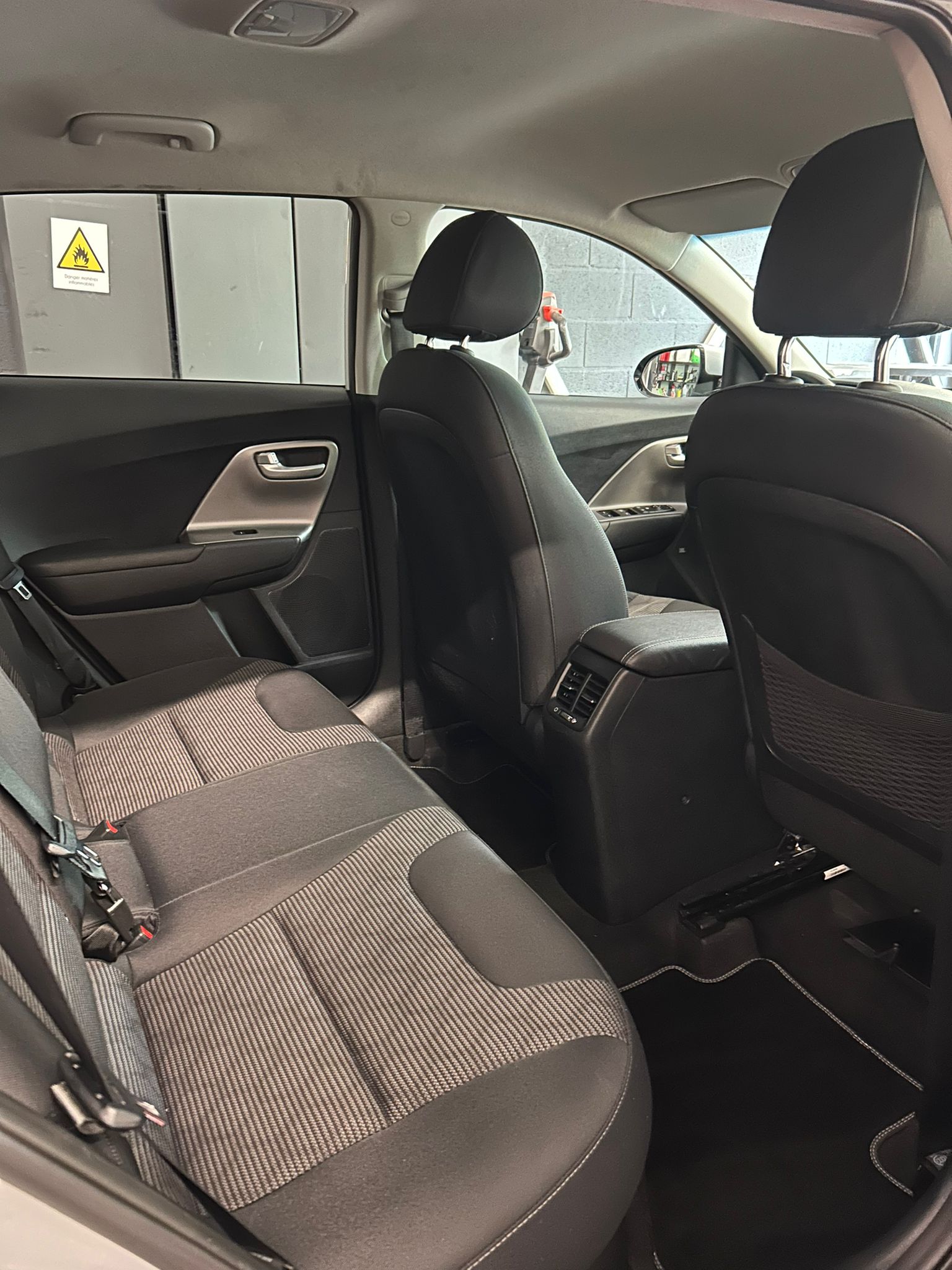 KIA Niro 1.6GDi Hybrid Power 25 DCT-image-11