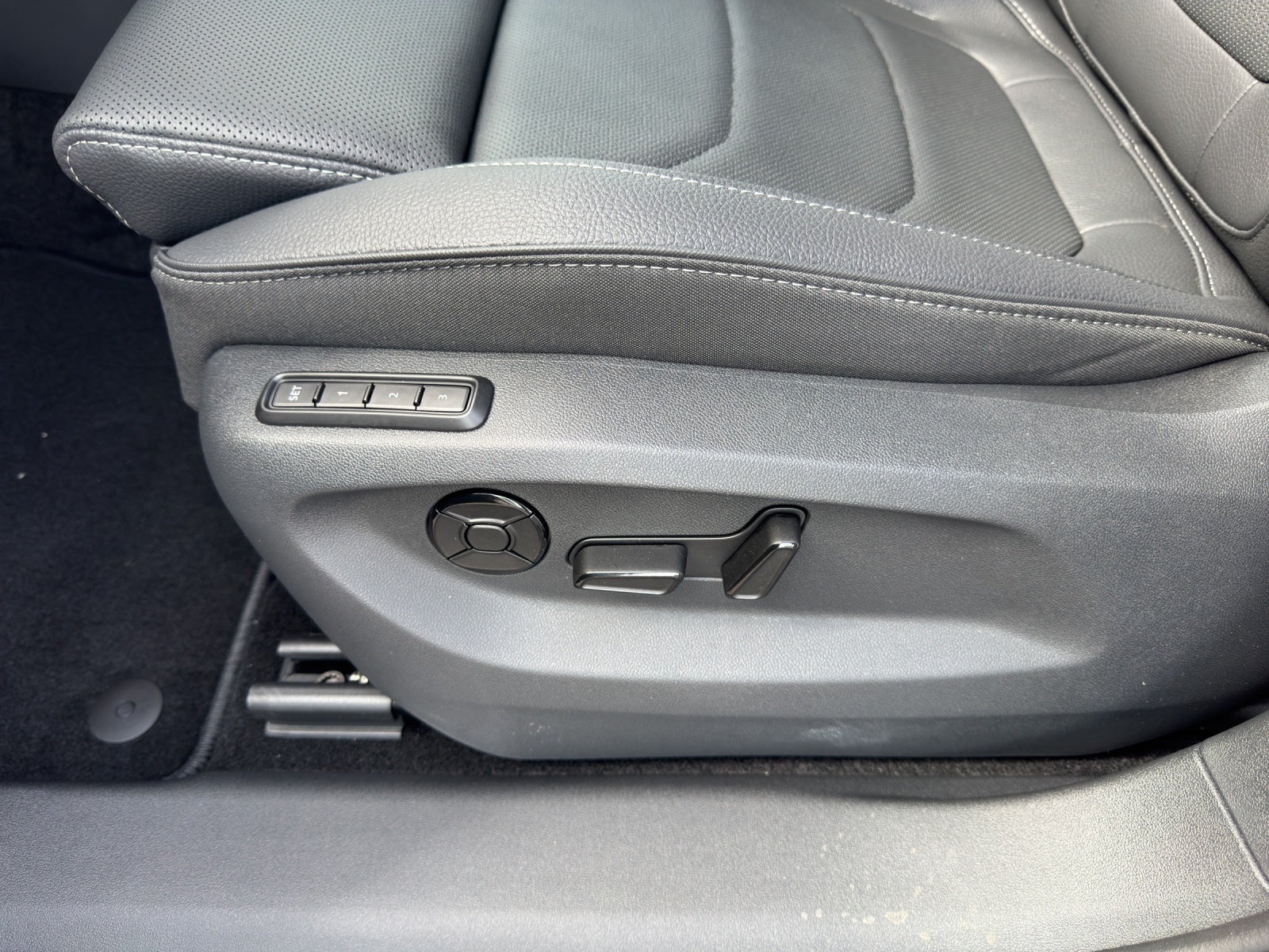 SKODA Kodiaq Dynamic 2.0TSI 204PS 7DSG4x4-image-15