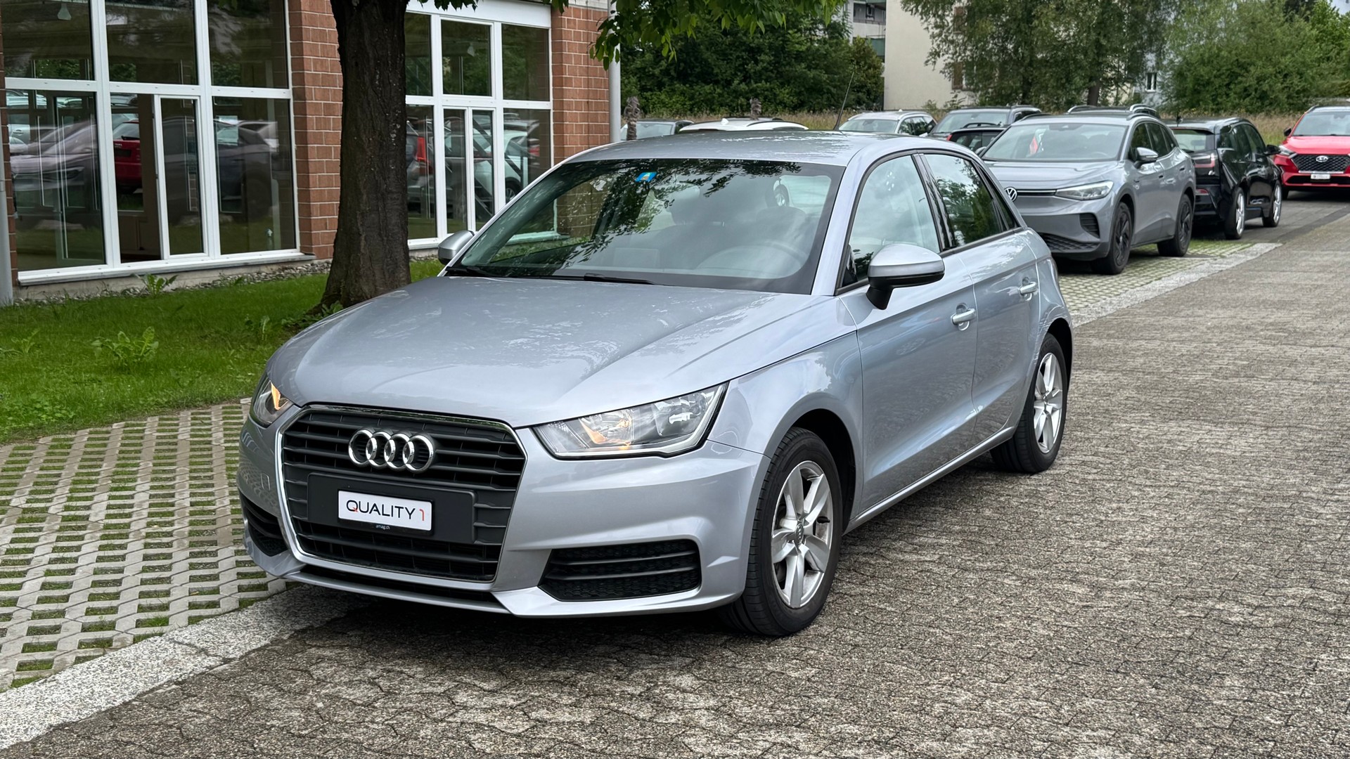 AUDI A1 Sportback 1.4 TFSI Sport S-tronic-image-1