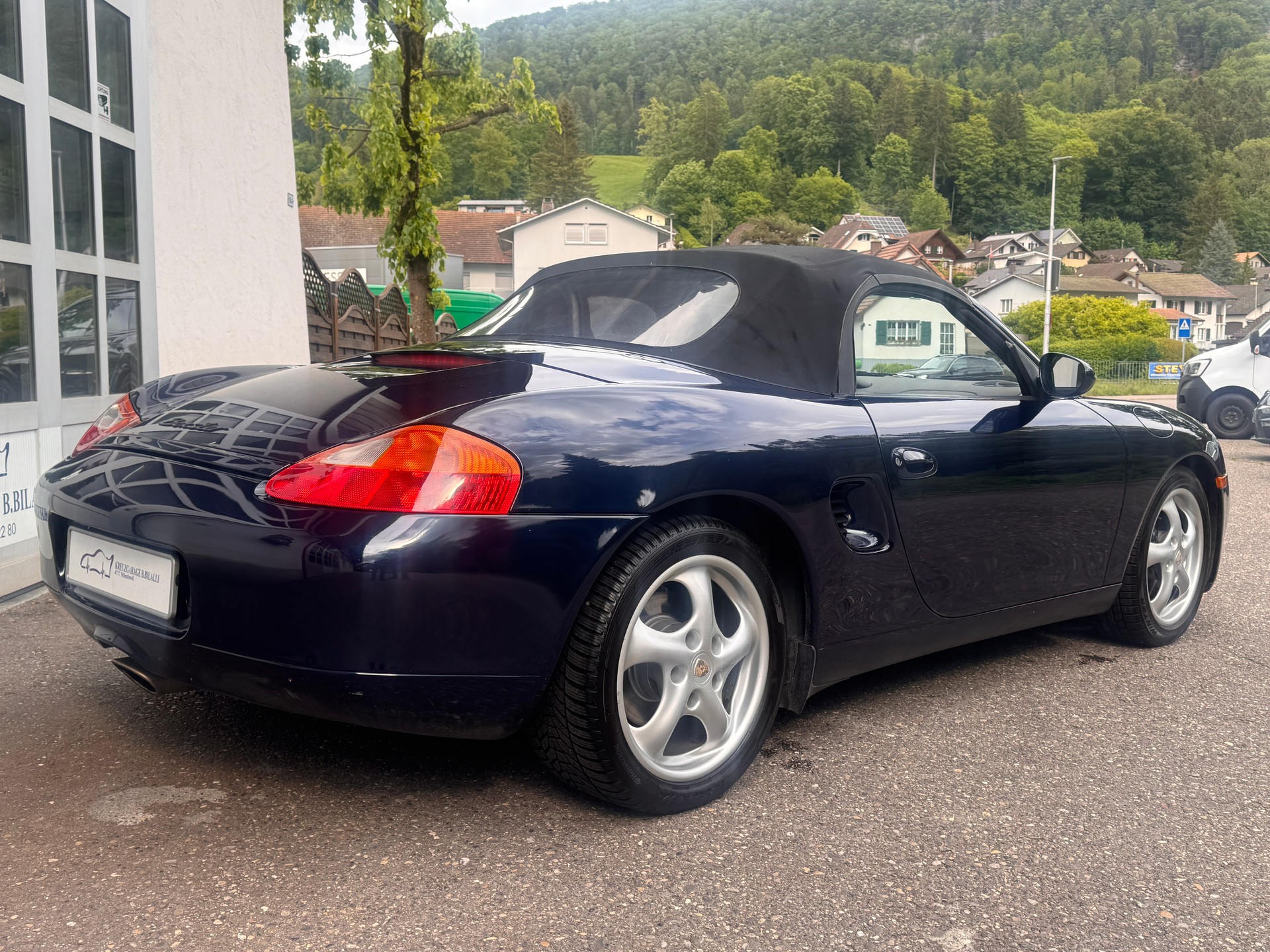 PORSCHE Boxster 2.5-image-1