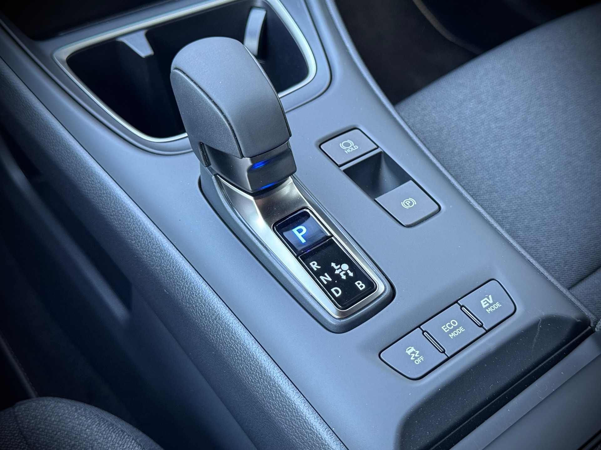LEXUS LBX FWD Impression CVT-image-18