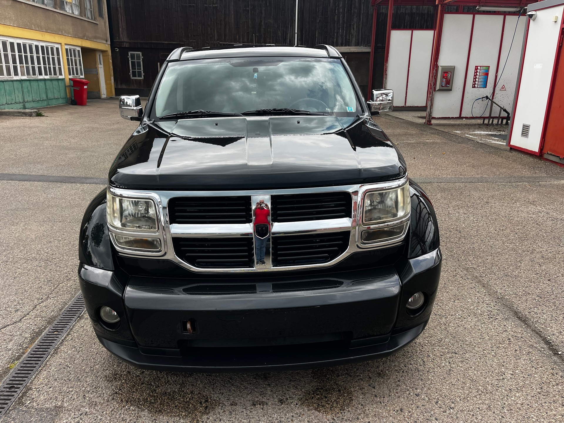 DODGE Nitro 2.8 CRD Blackline Automatic-image-1