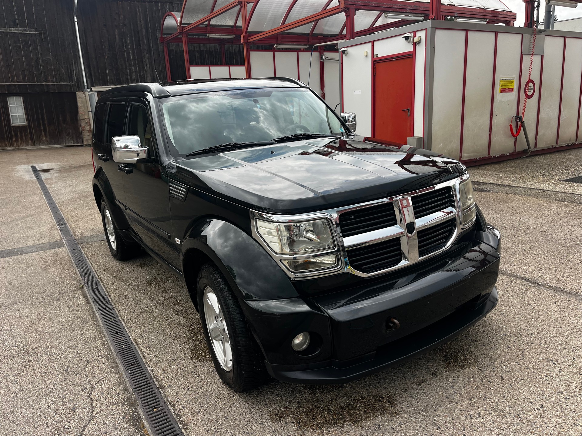 DODGE Nitro 2.8 CRD Blackline Automatic