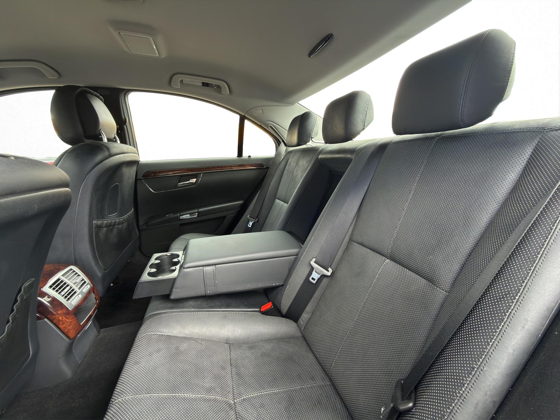 MERCEDES-BENZ S 500 V8-image-25