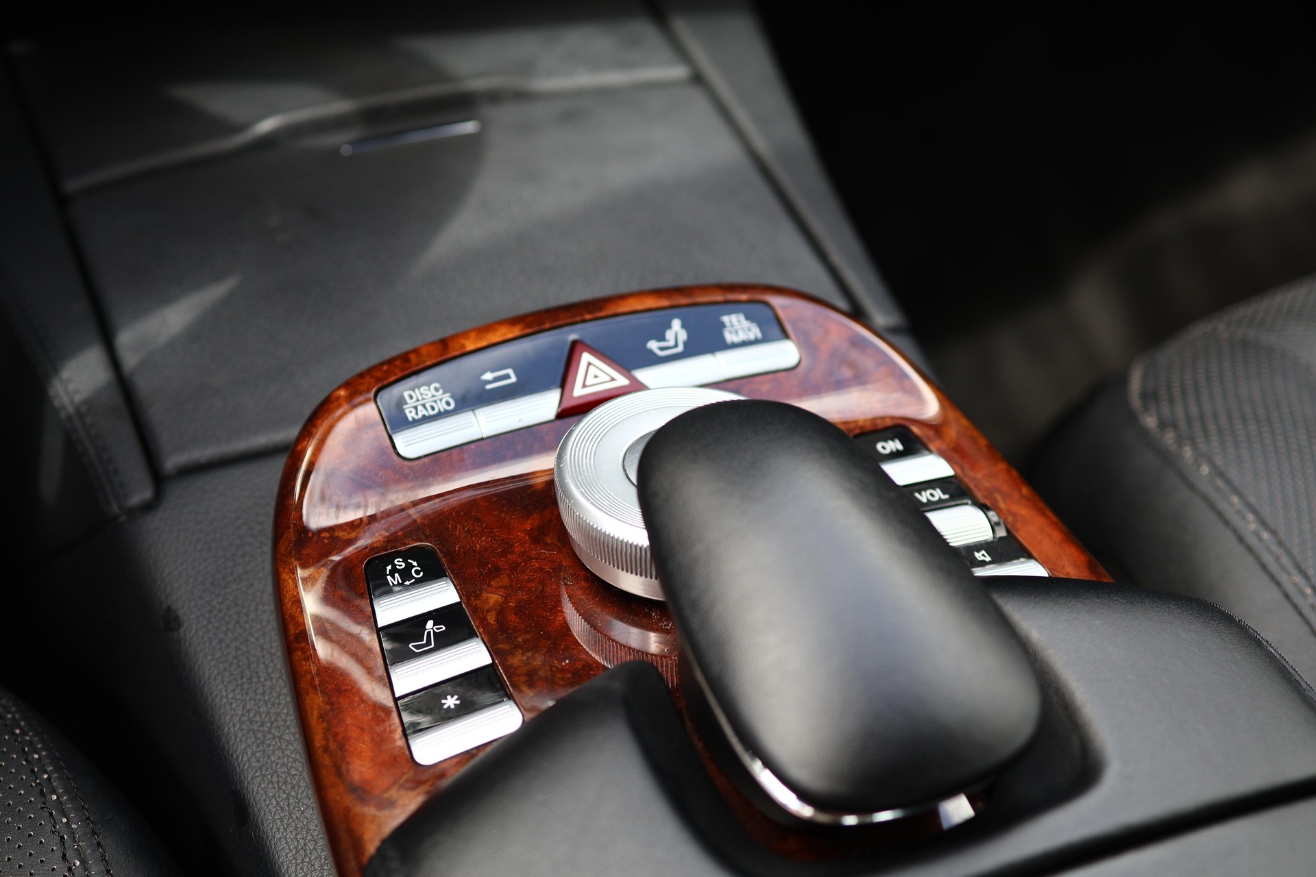 MERCEDES-BENZ S 500 V8-image-18