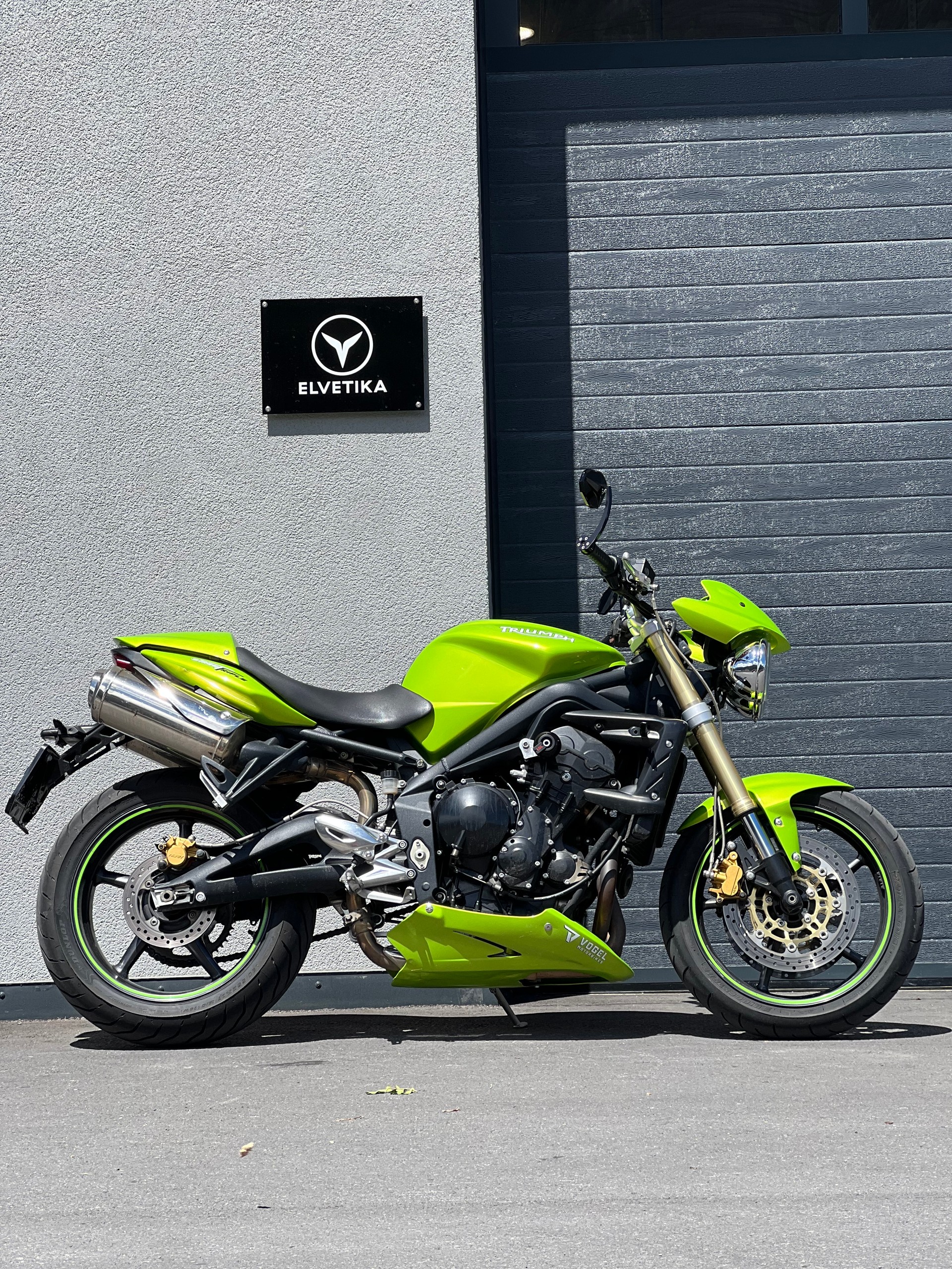 TRIUMPH Street Triple 675