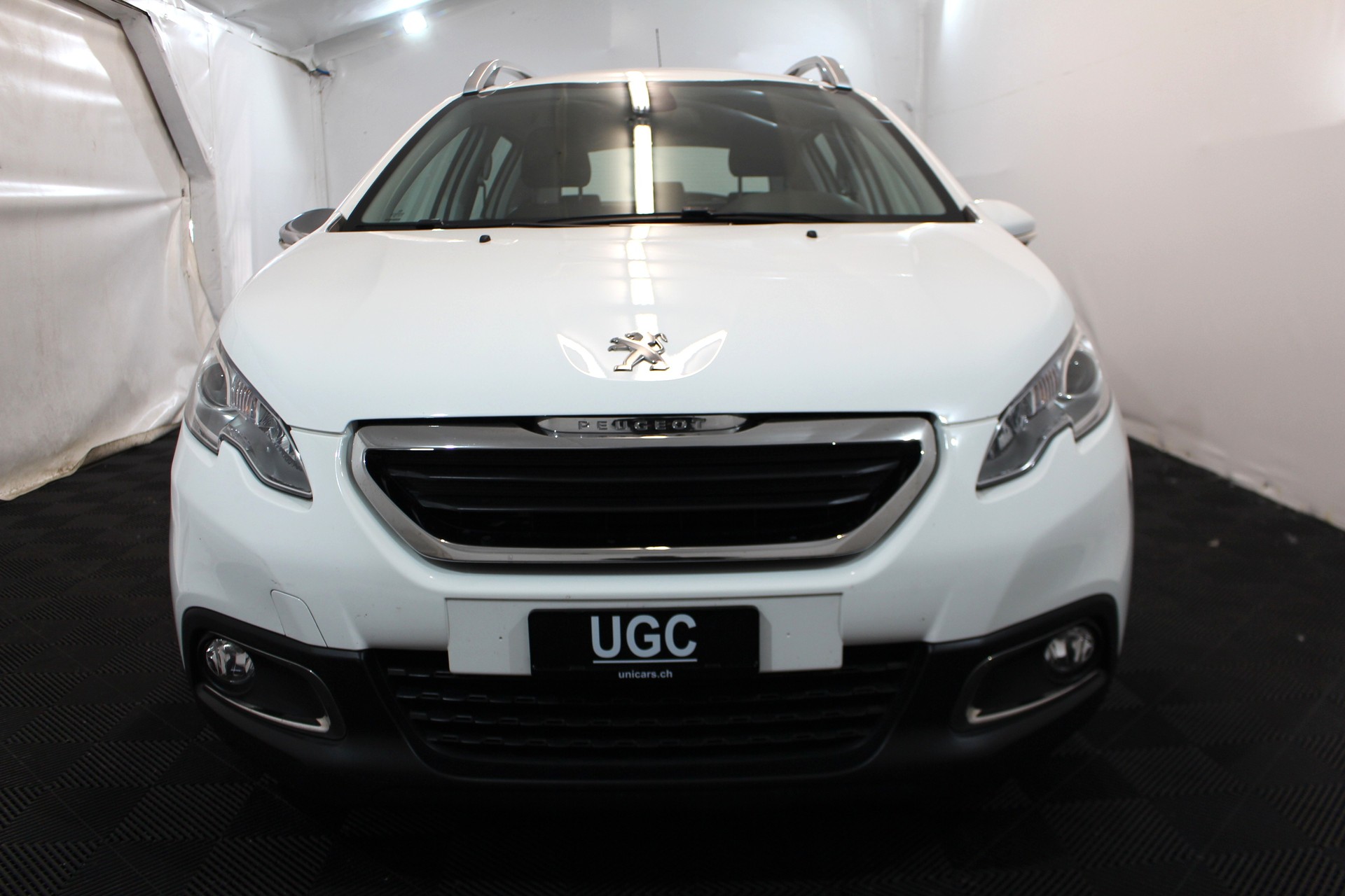 PEUGEOT 2008 1.6 VTi Active-image-1