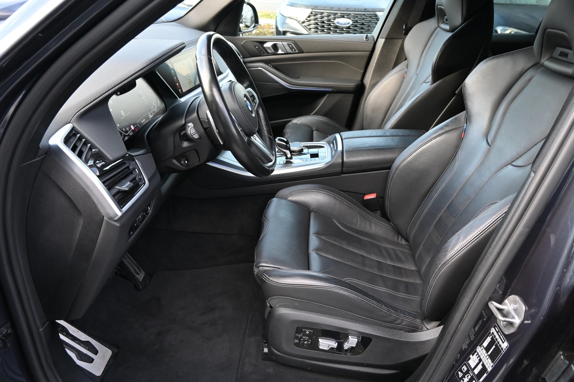 BMW X5 xDrive 48V 40d M Sport Steptronic 340PS + AHK 3500kg-image-11
