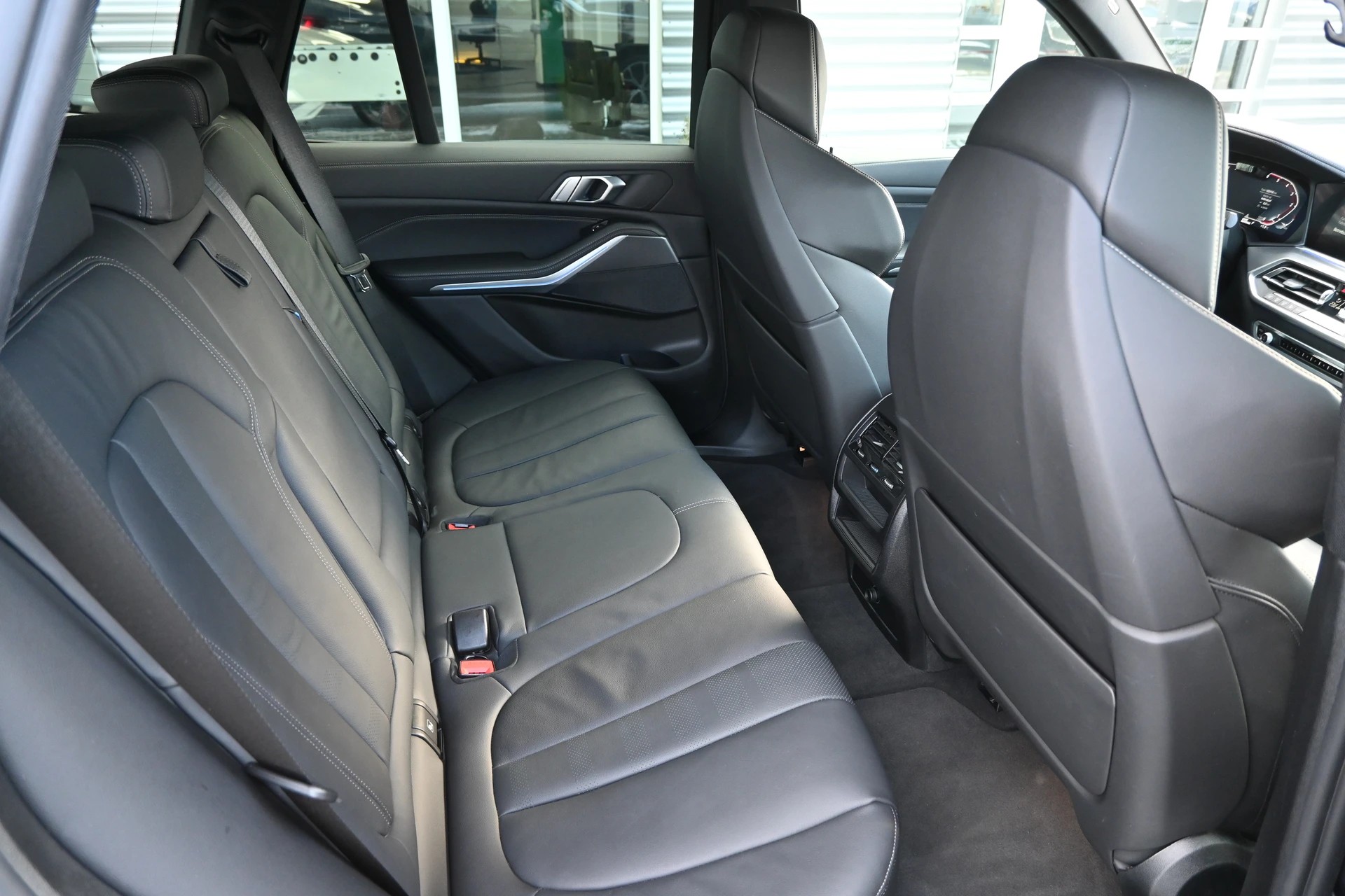 BMW X5 xDrive 48V 40d M Sport Steptronic 340PS + AHK 3500kg-image-14