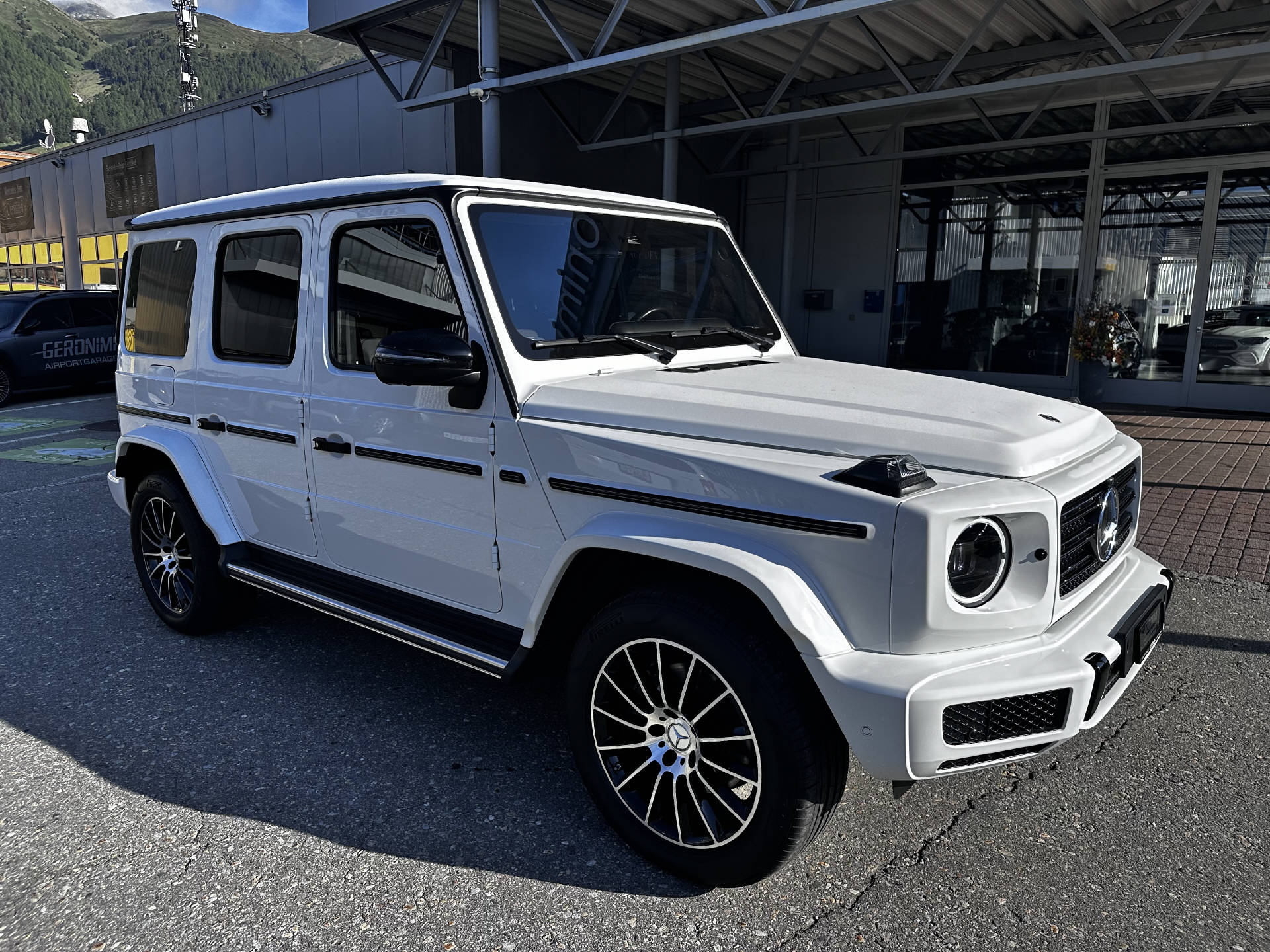 MERCEDES-BENZ G 400 d AMG Line-image-2