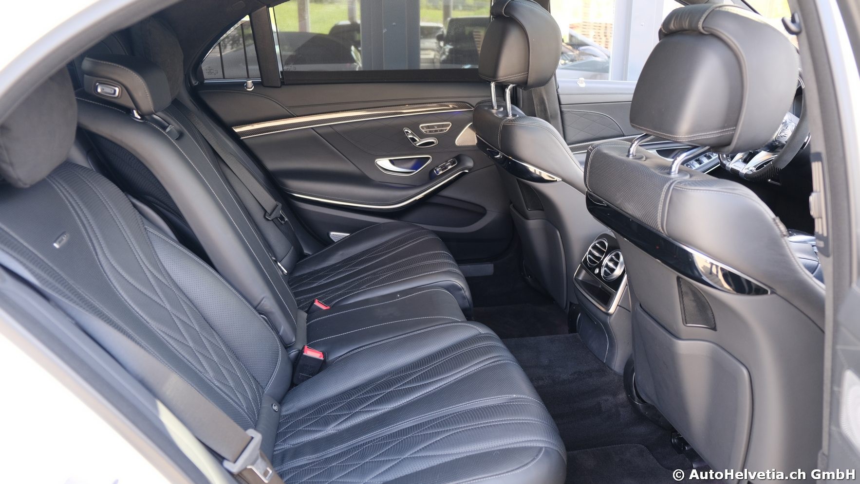 MERCEDES-BENZ S 63 AMG L 4Matic+ 9G-Tronic-image-23
