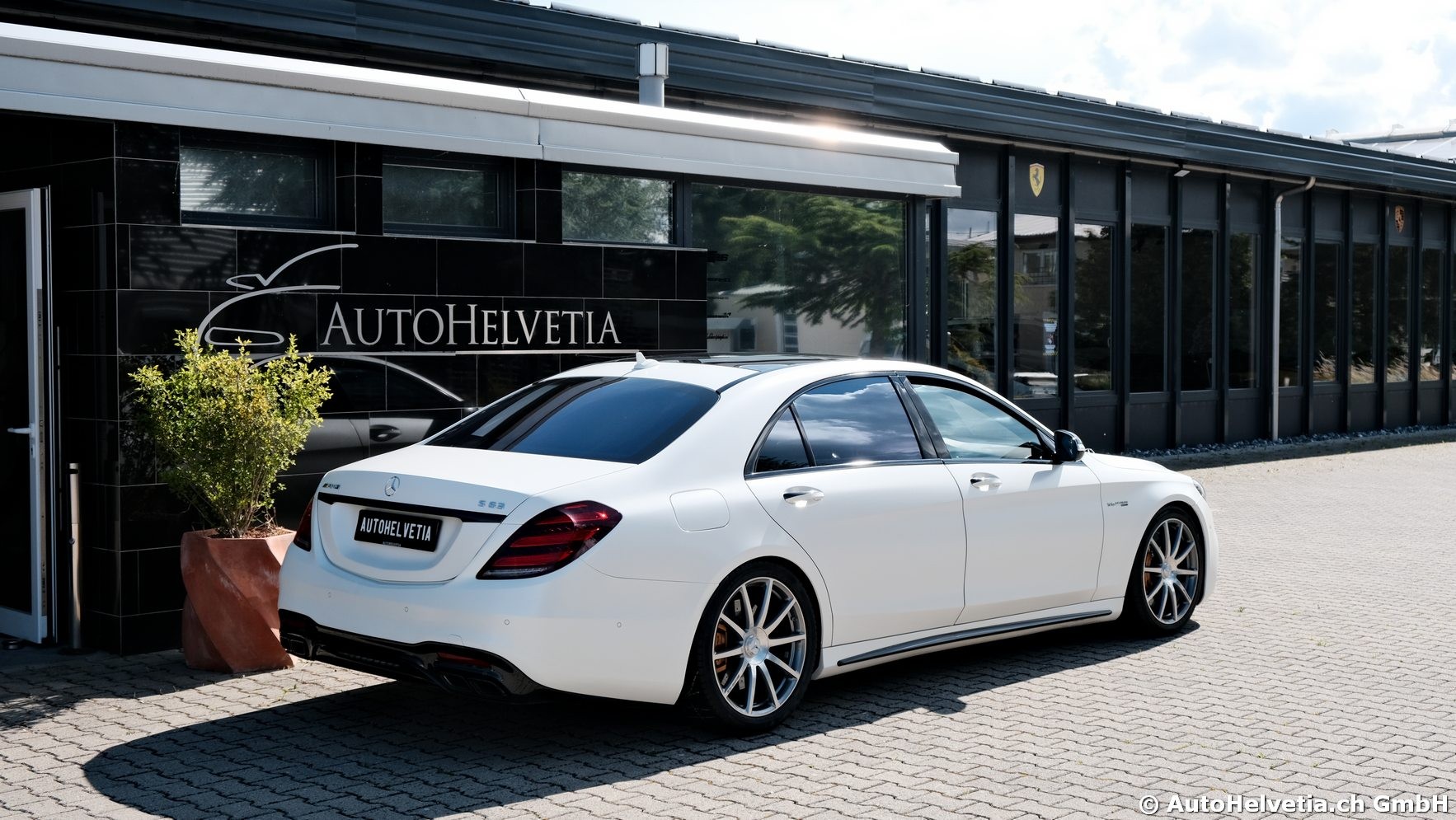 MERCEDES-BENZ S 63 AMG L 4Matic+ 9G-Tronic-image-5