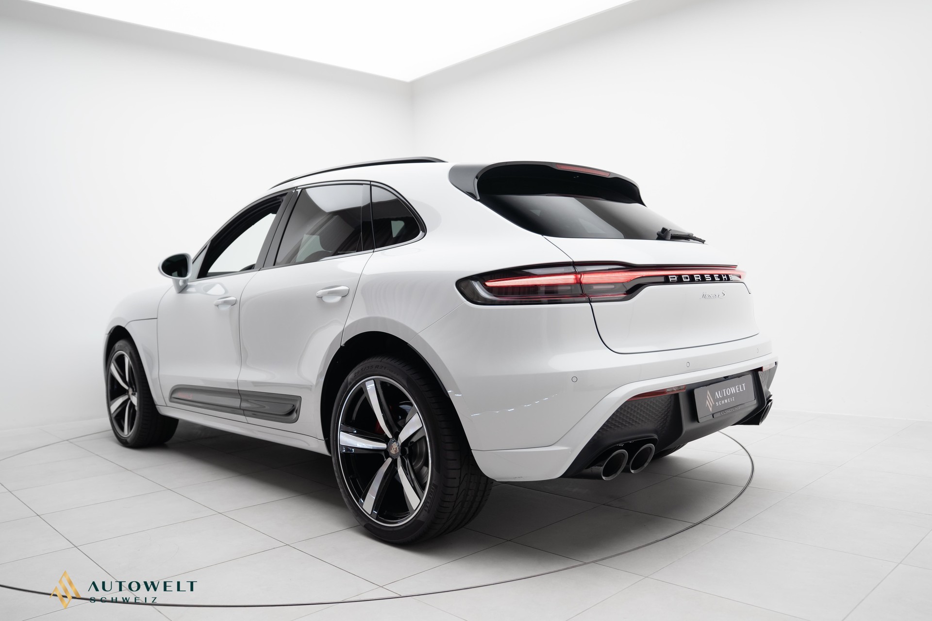 PORSCHE Macan S PDK-image-2