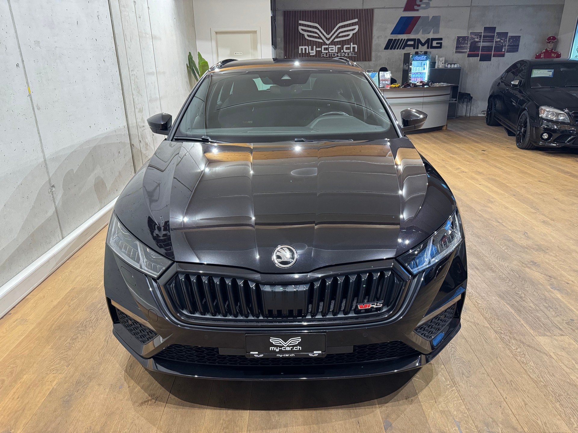 SKODA Octavia Combi 2.0 TDI DSG RS 4x4 || CH-FZG || AHK || TRAVEL ASSIST-image-18