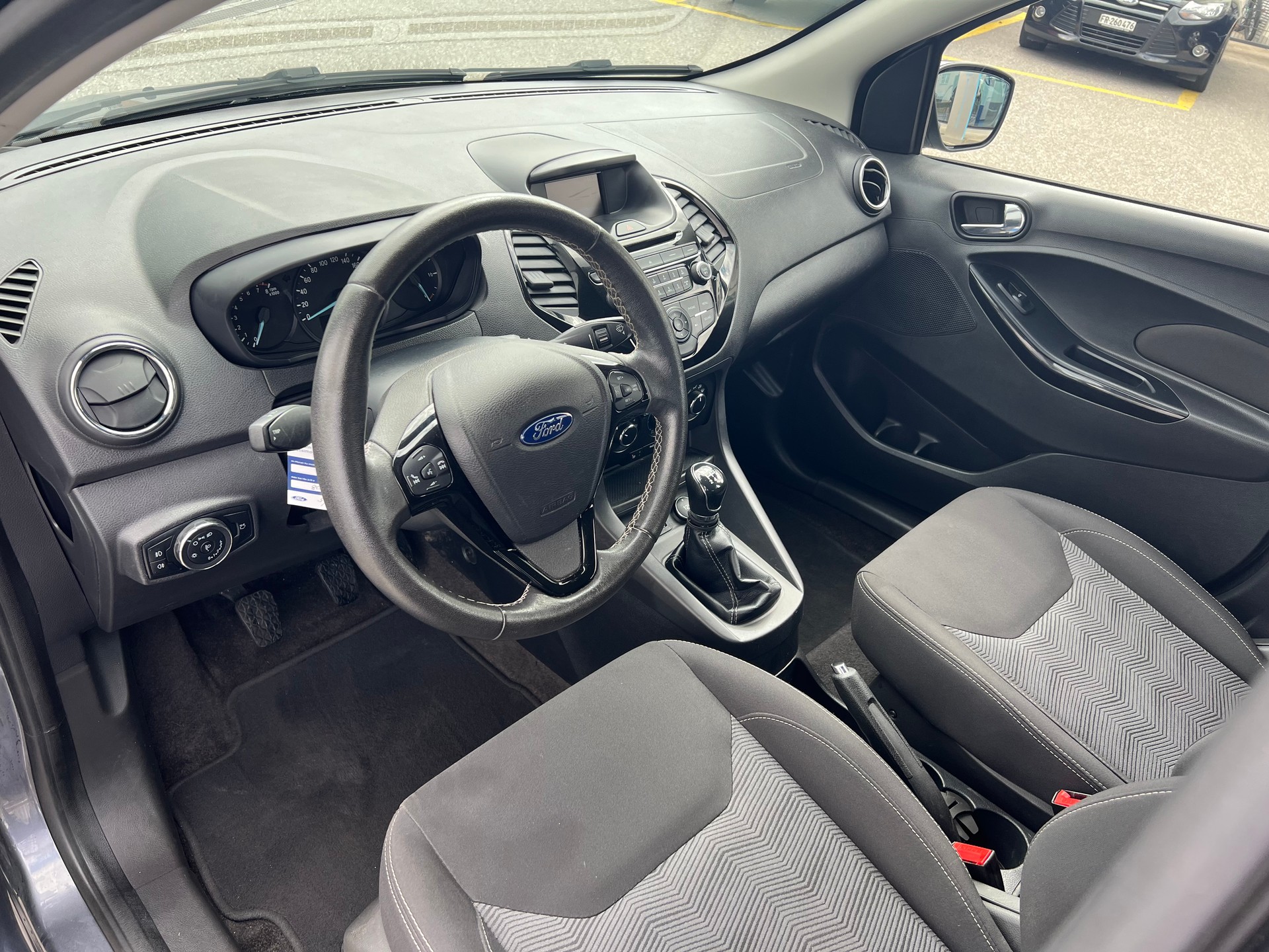 FORD KA+ 1.2 Ti-VCT Cool&Sound-image-4