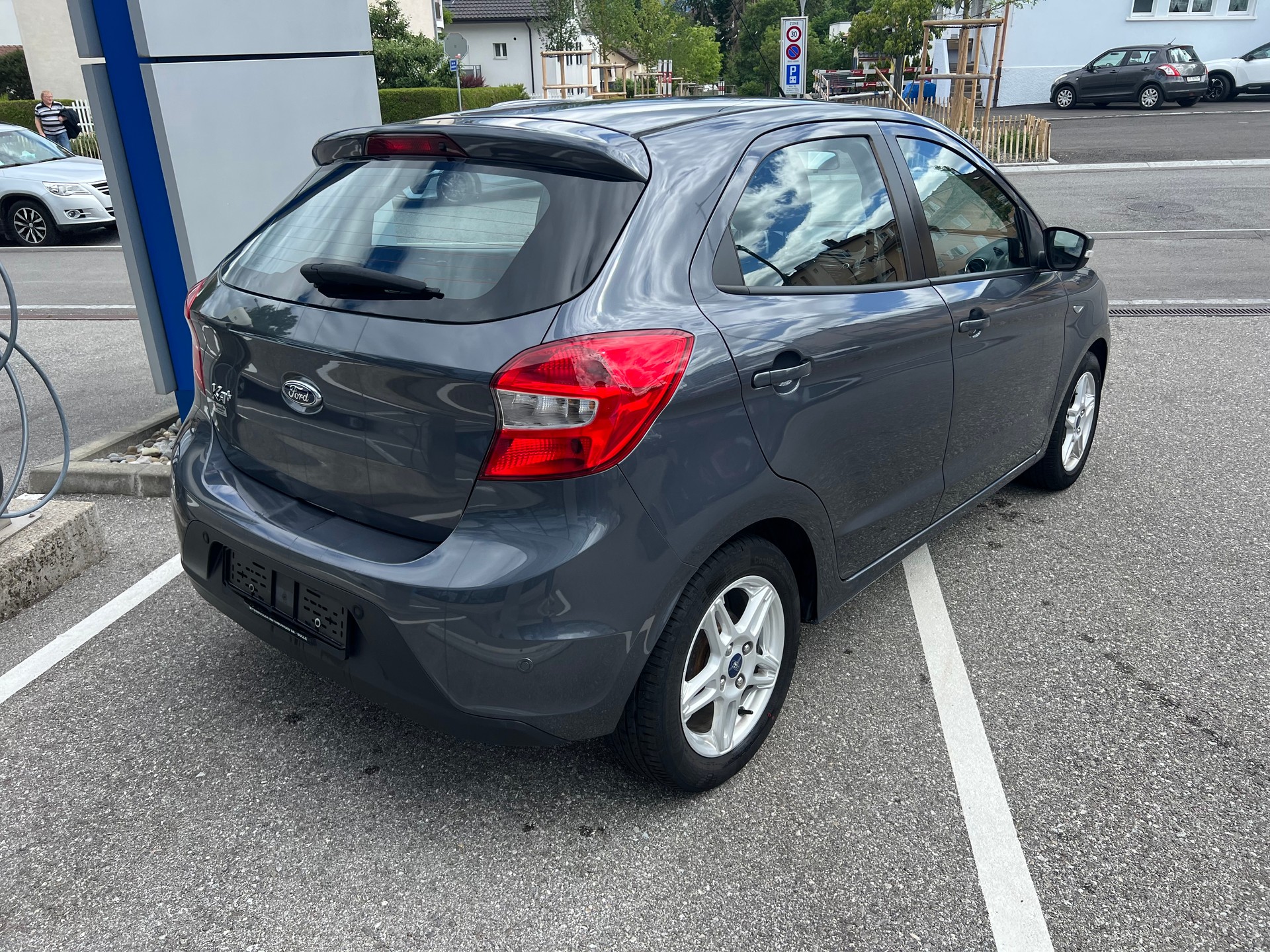 FORD KA+ 1.2 Ti-VCT Cool&Sound-image-1