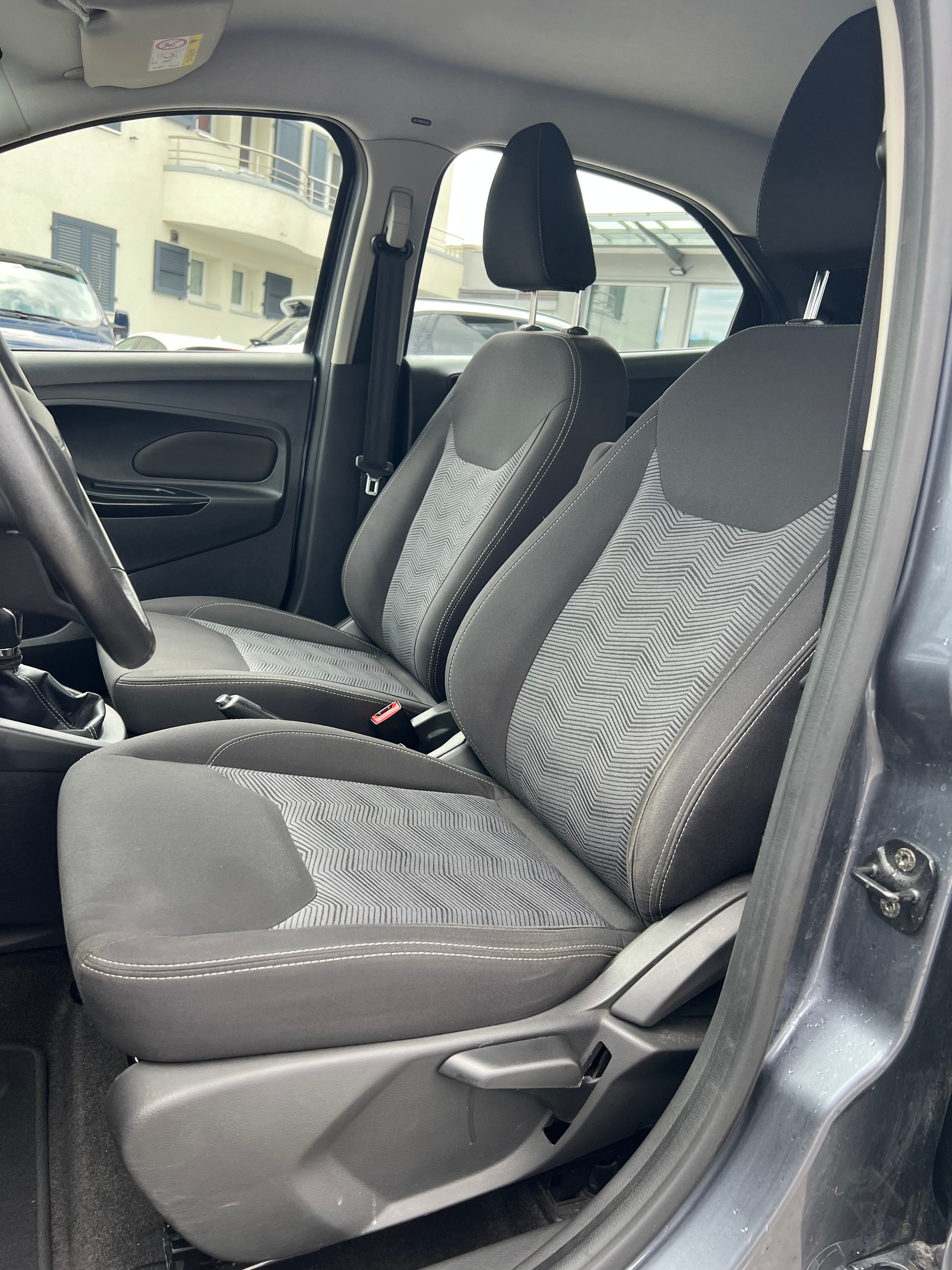 FORD KA+ 1.2 Ti-VCT Cool&Sound-image-5