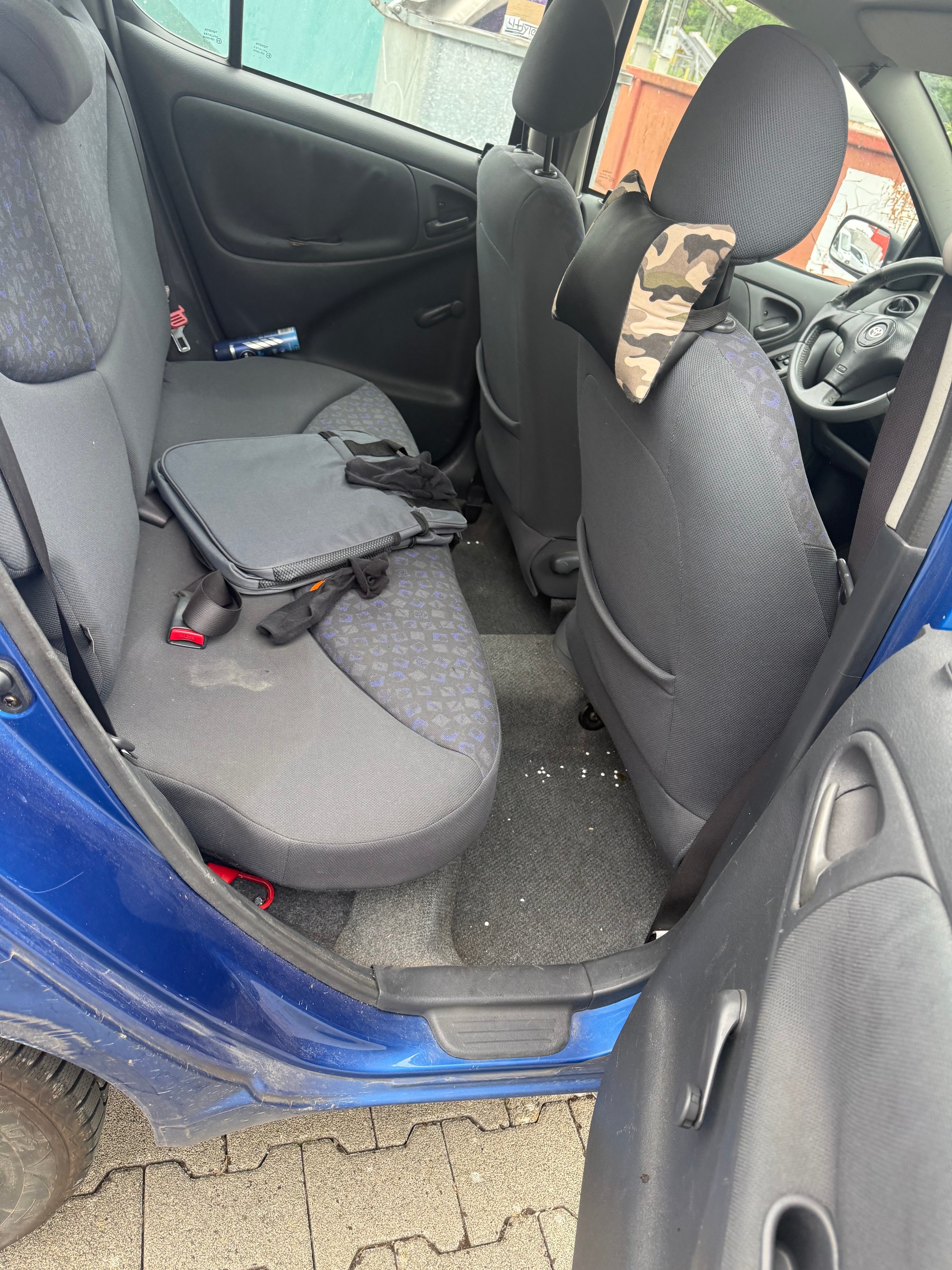TOYOTA Yaris 1.3 Linea Sol-image-8