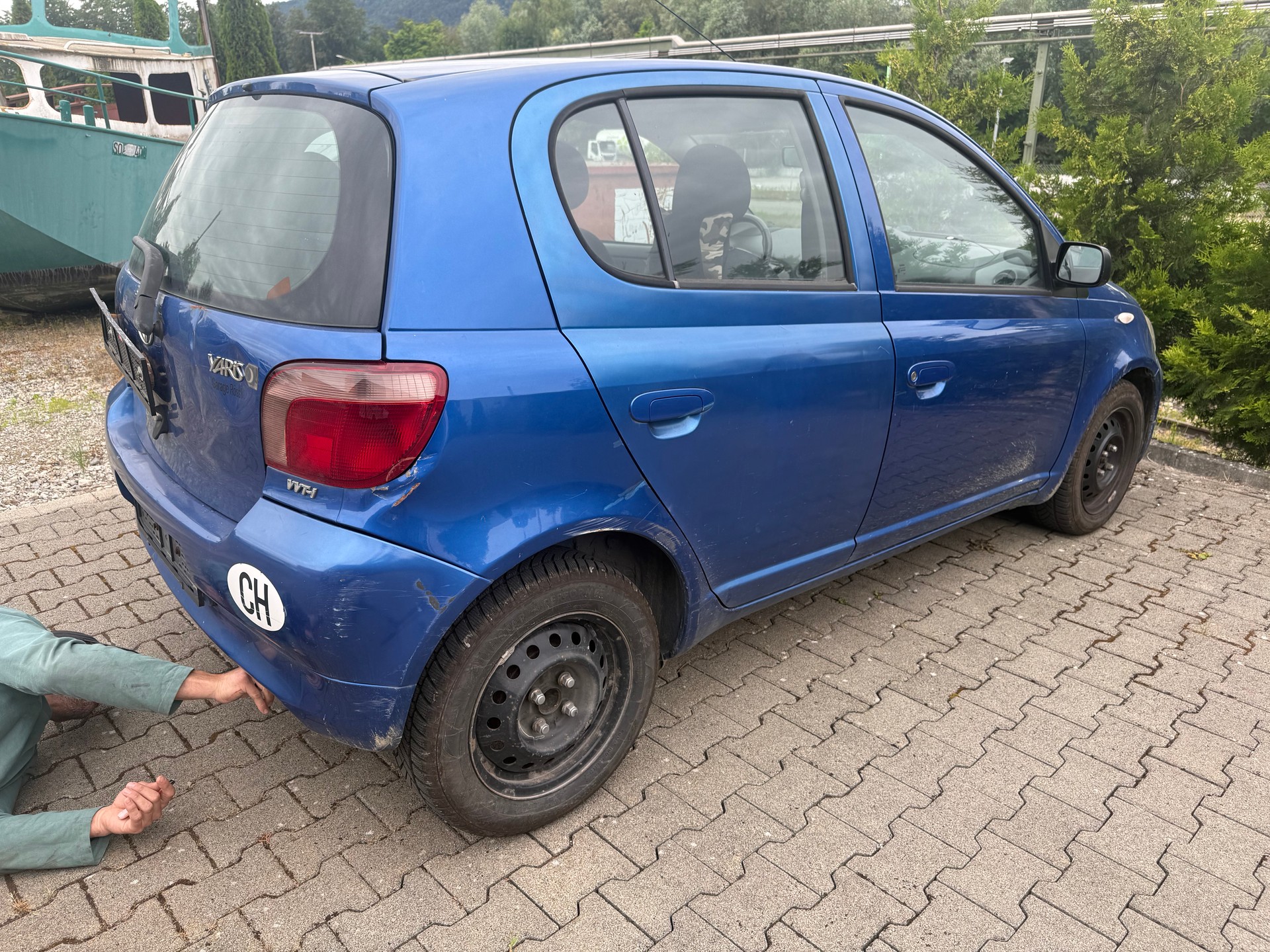 TOYOTA Yaris 1.3 Linea Sol-image-3