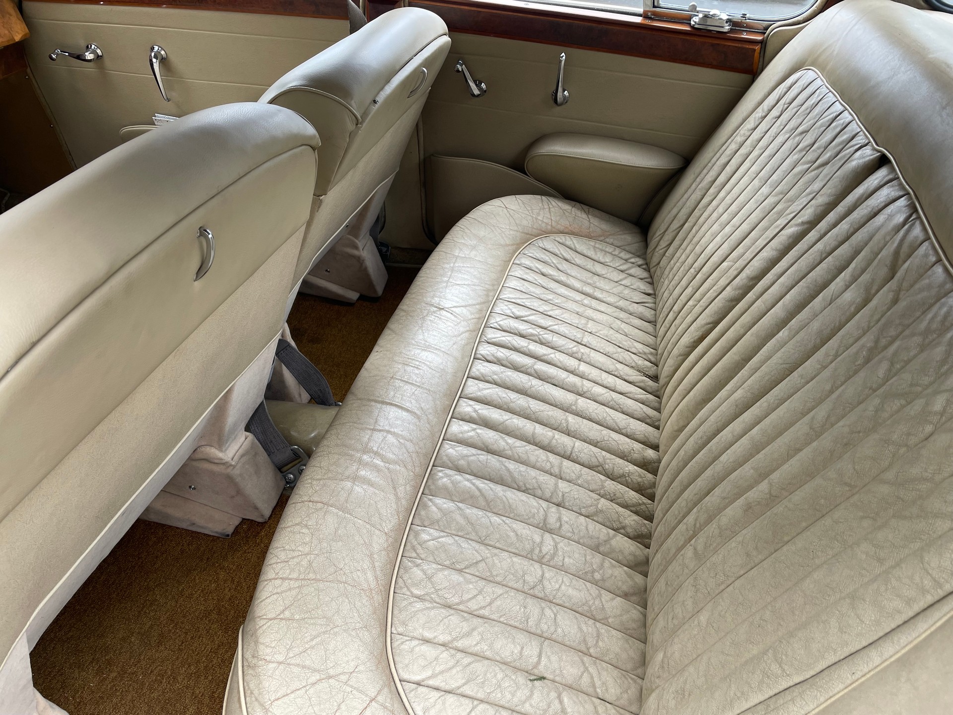 JAGUAR MK 2-image-4