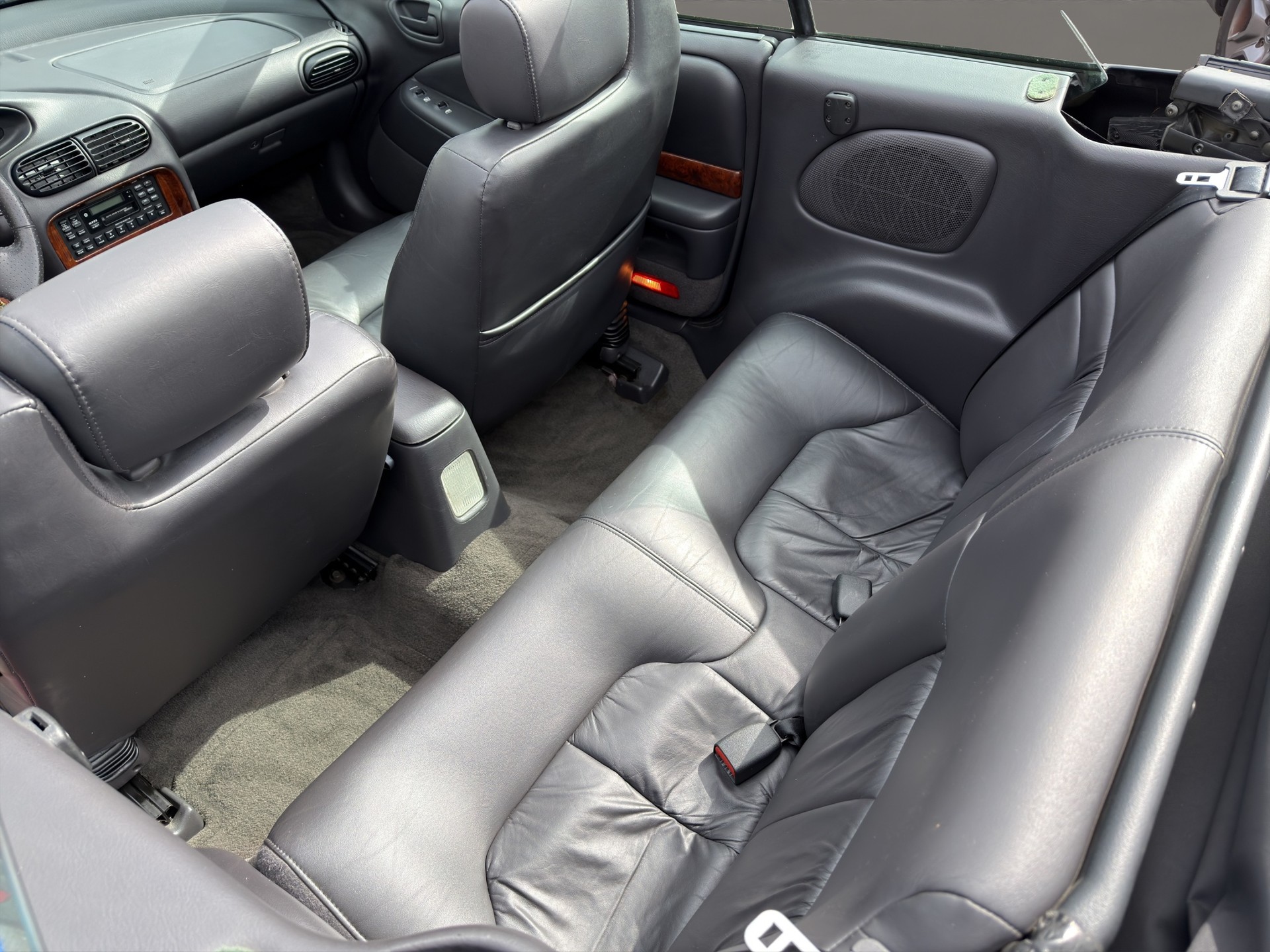 CHRYSLER Stratus 2.5 V6 LX Cabrio-image-14